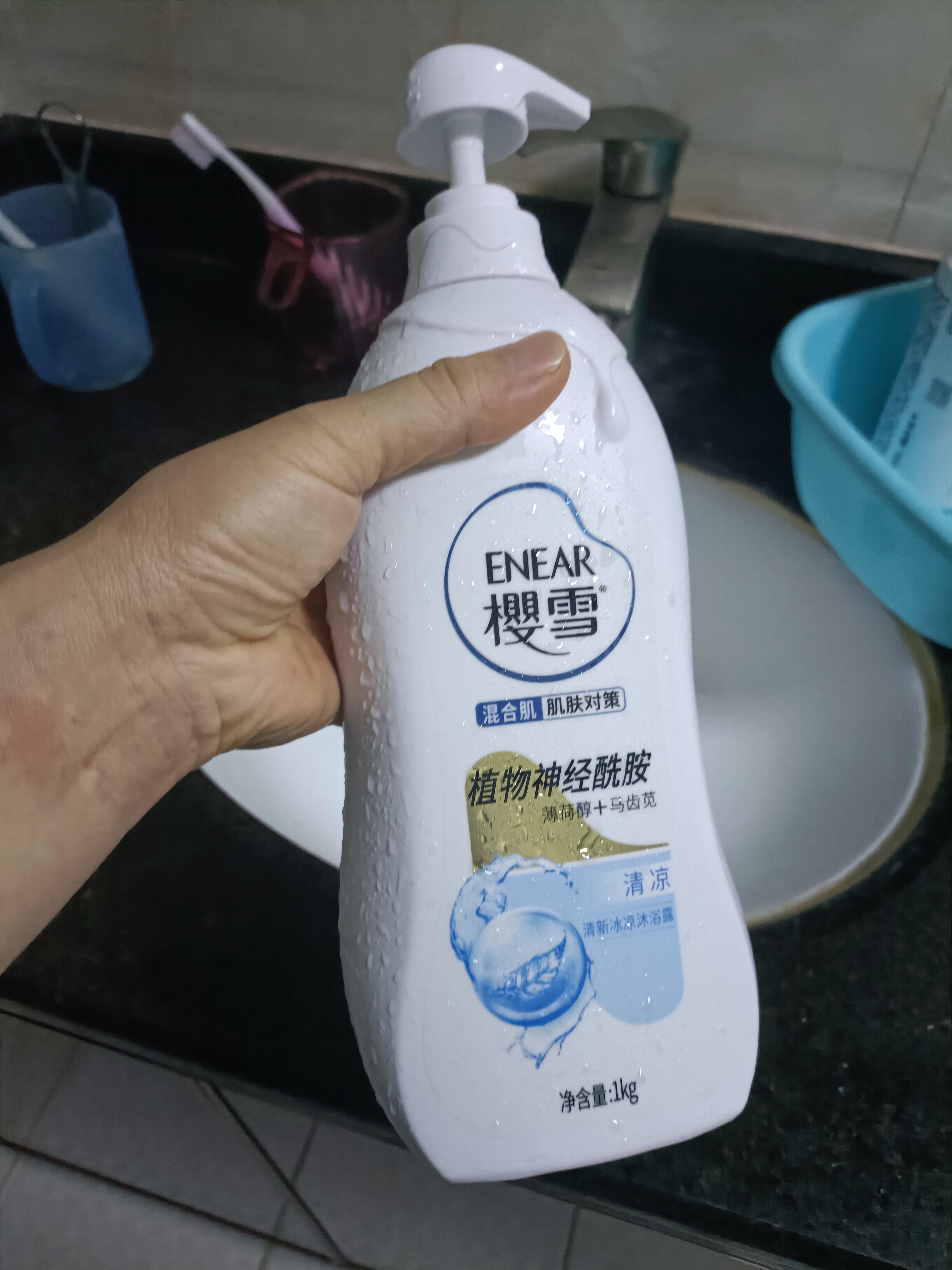 樱雪（ENEAR）保湿沐浴露 氨基酸玻尿酸清新冰凉沐浴乳持久留香 1kg  实拍图