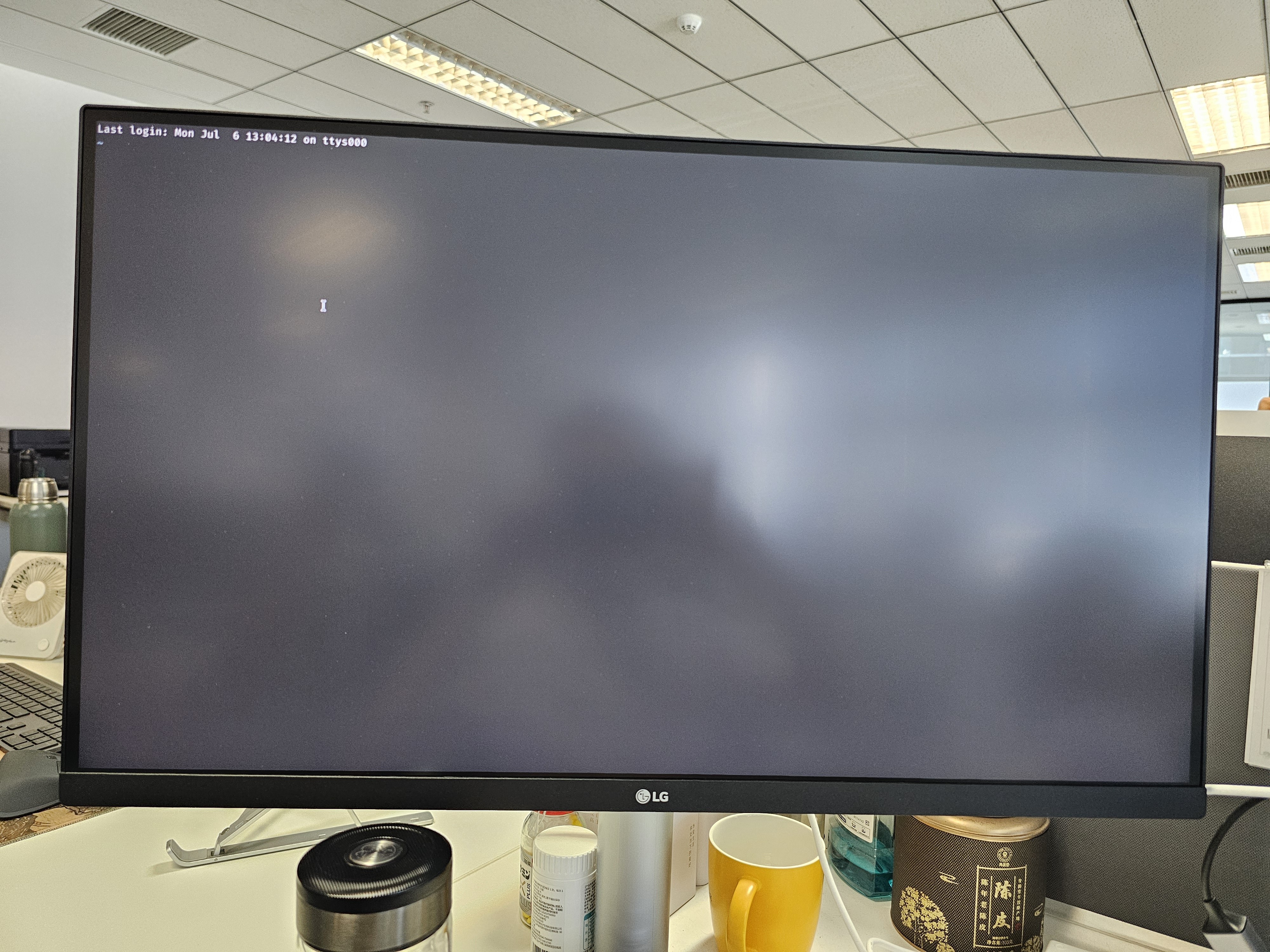 LG 27英寸4K显示器 IPS Type-C90W快充 HDR400 内置音箱 电脑显示屏 适用PS5 27UP850K 实拍图