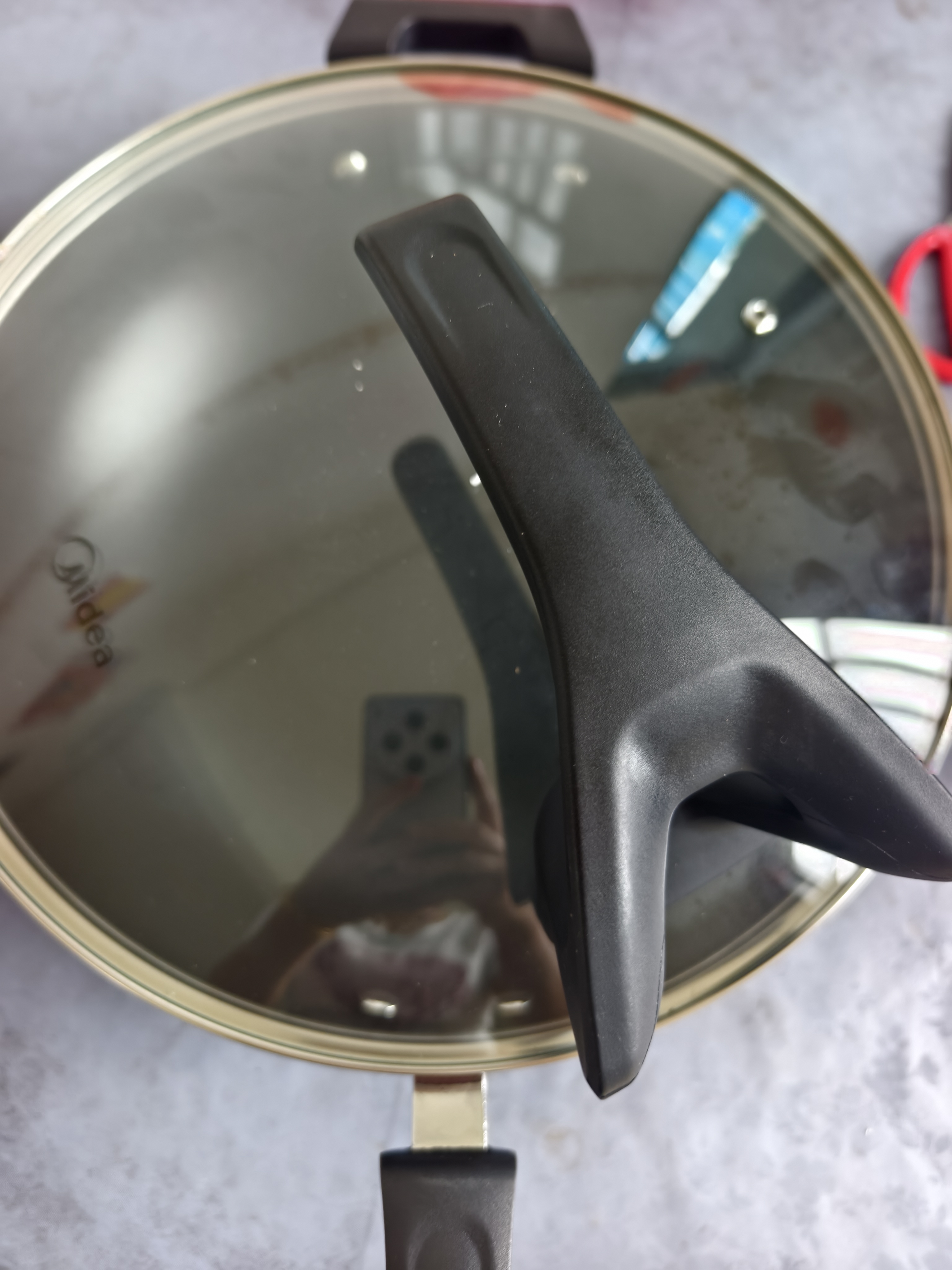 美的（Midea）不粘锅炒锅优钛炒锅平底煎炒锅32cm可立盖仿生荷叶不粘燃磁通用 实拍图