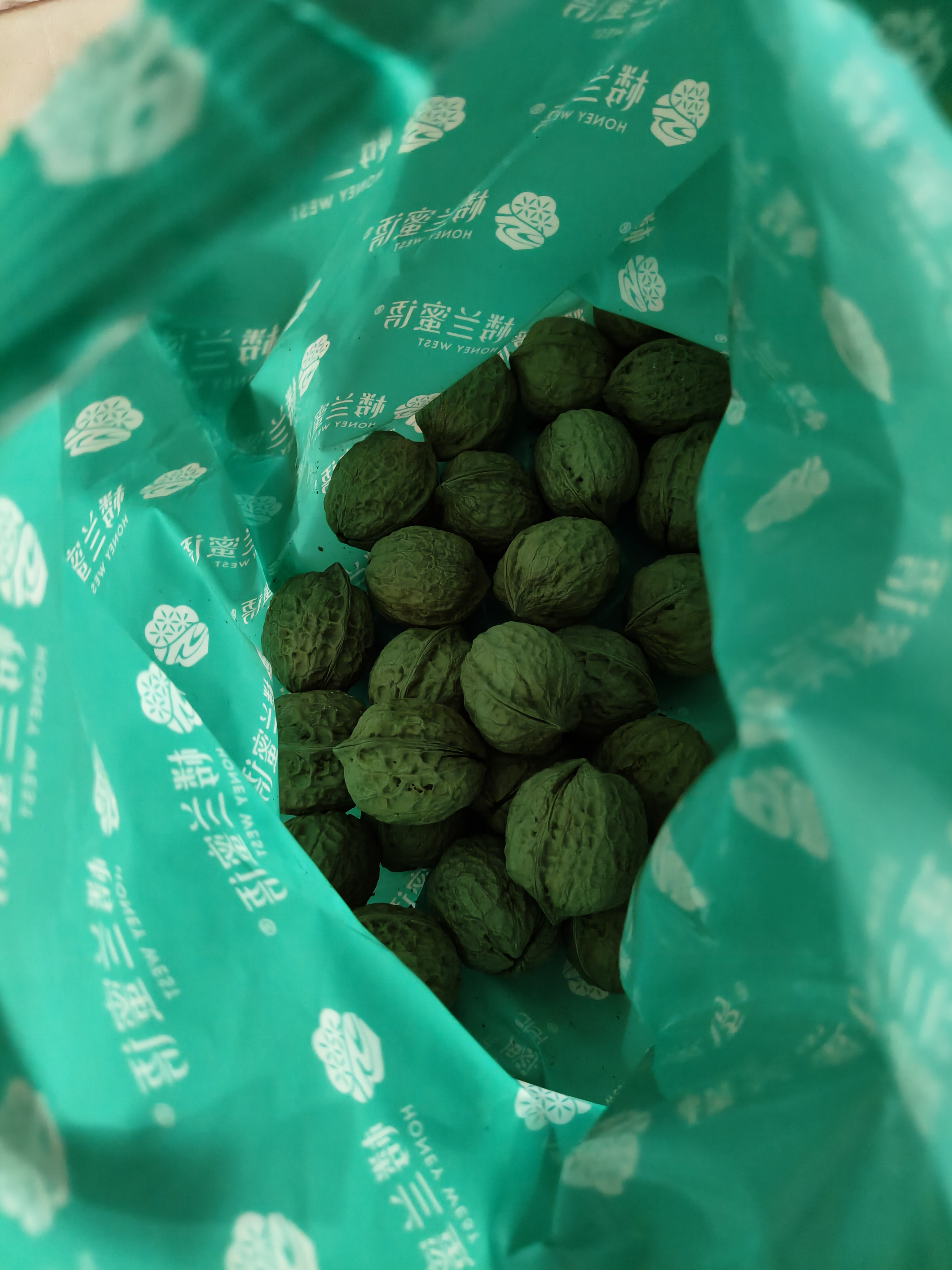 楼兰蜜语云南老树纸皮核桃1500g/箱原味 特产零食纸皮节日送礼每日坚果 实拍图