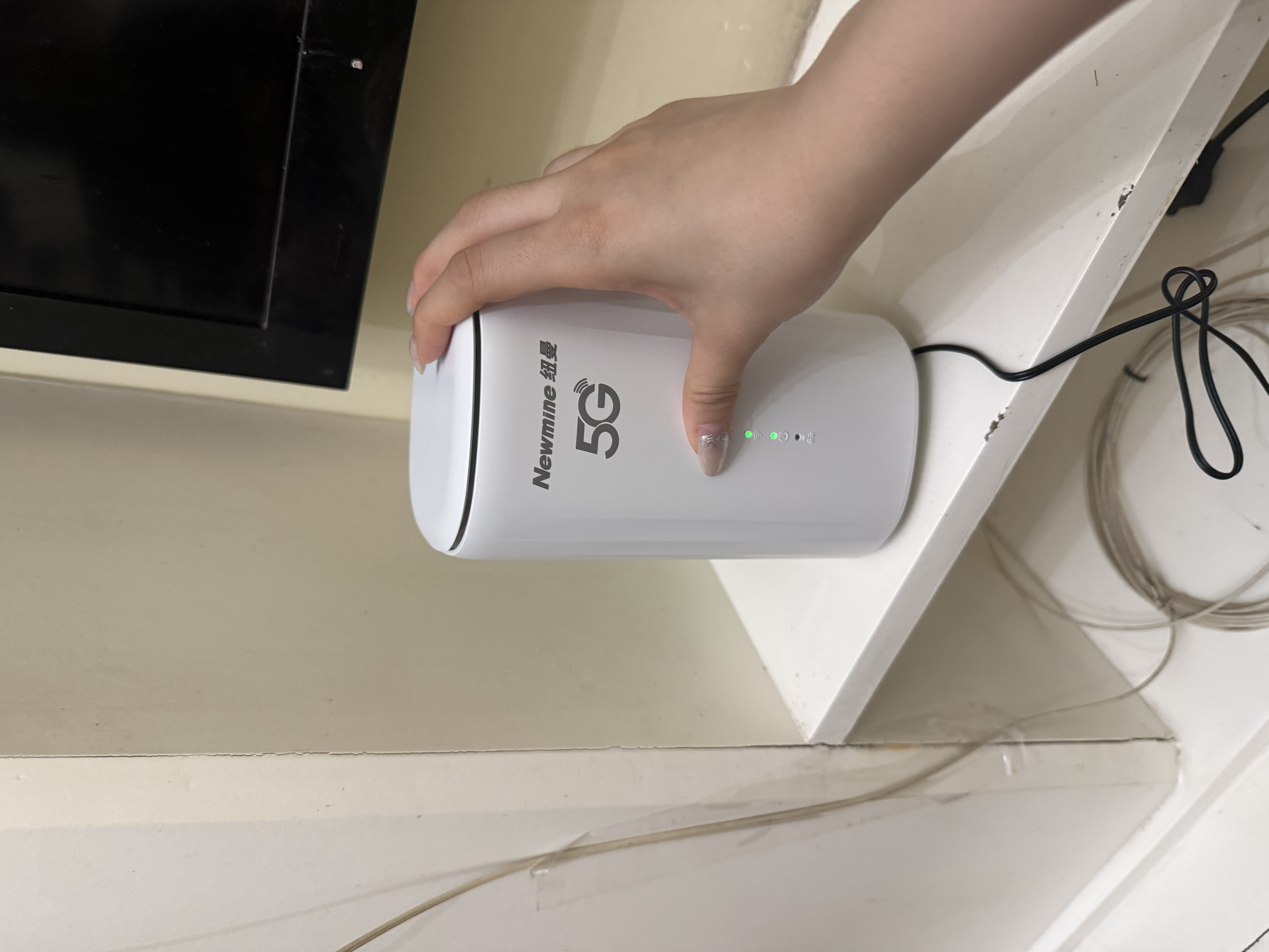 纽曼5G无线路由器随身WiFi6移动免插卡cpe多网通千兆双频车载便携式高速上网卡全国通用流量2026款 实拍图