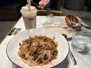 海底捞自热火锅 多口味肥汁番茄+番茄小酥肉+香辣肉丸+老成都1059g 实拍图