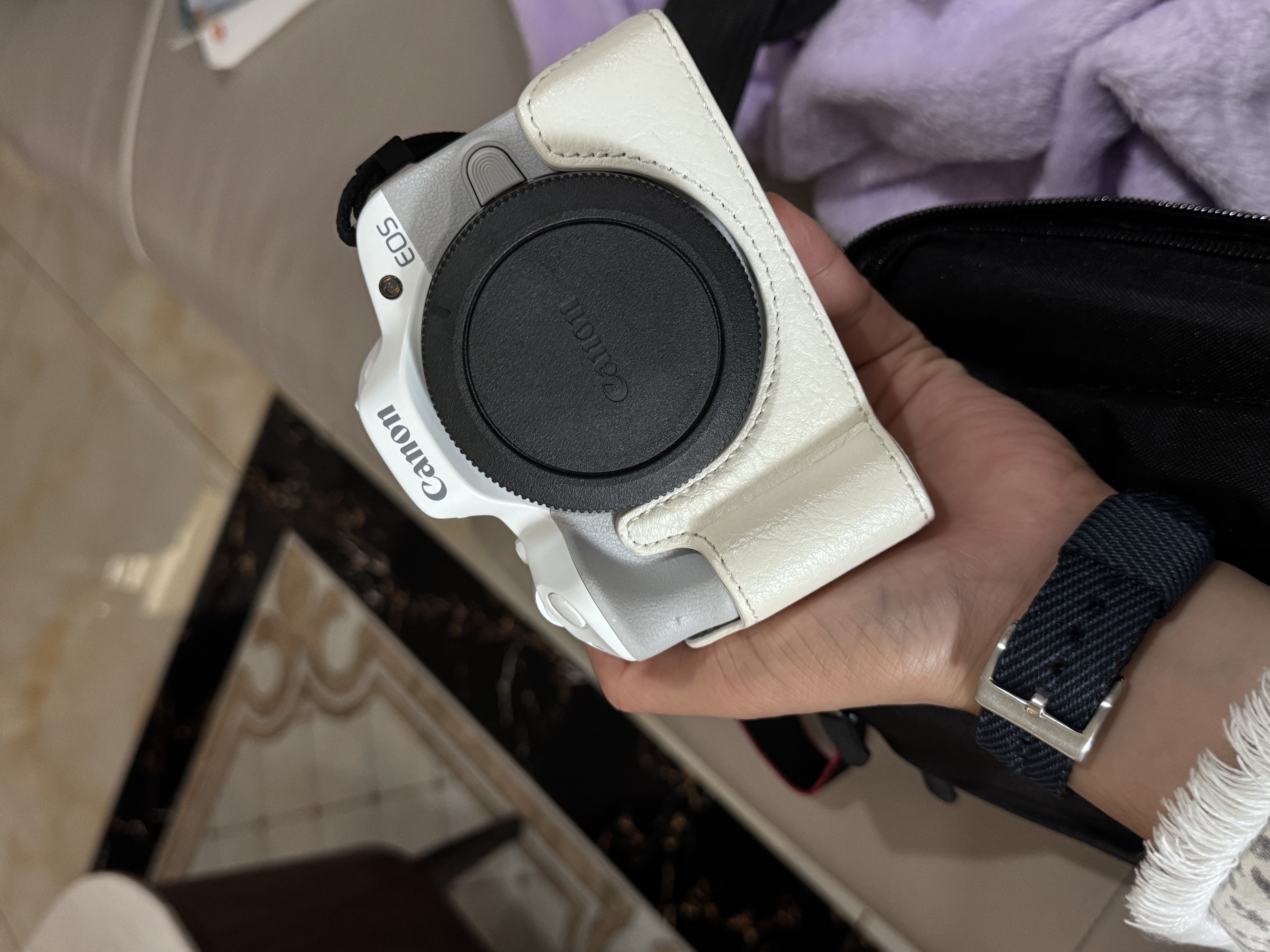 佳能（Canon）佳能r50 入门级微单相机 Vlog拍摄 4K高清视频 自拍照相 半画幅无反 学生旅行家用 扫街旅拍套装  实拍图