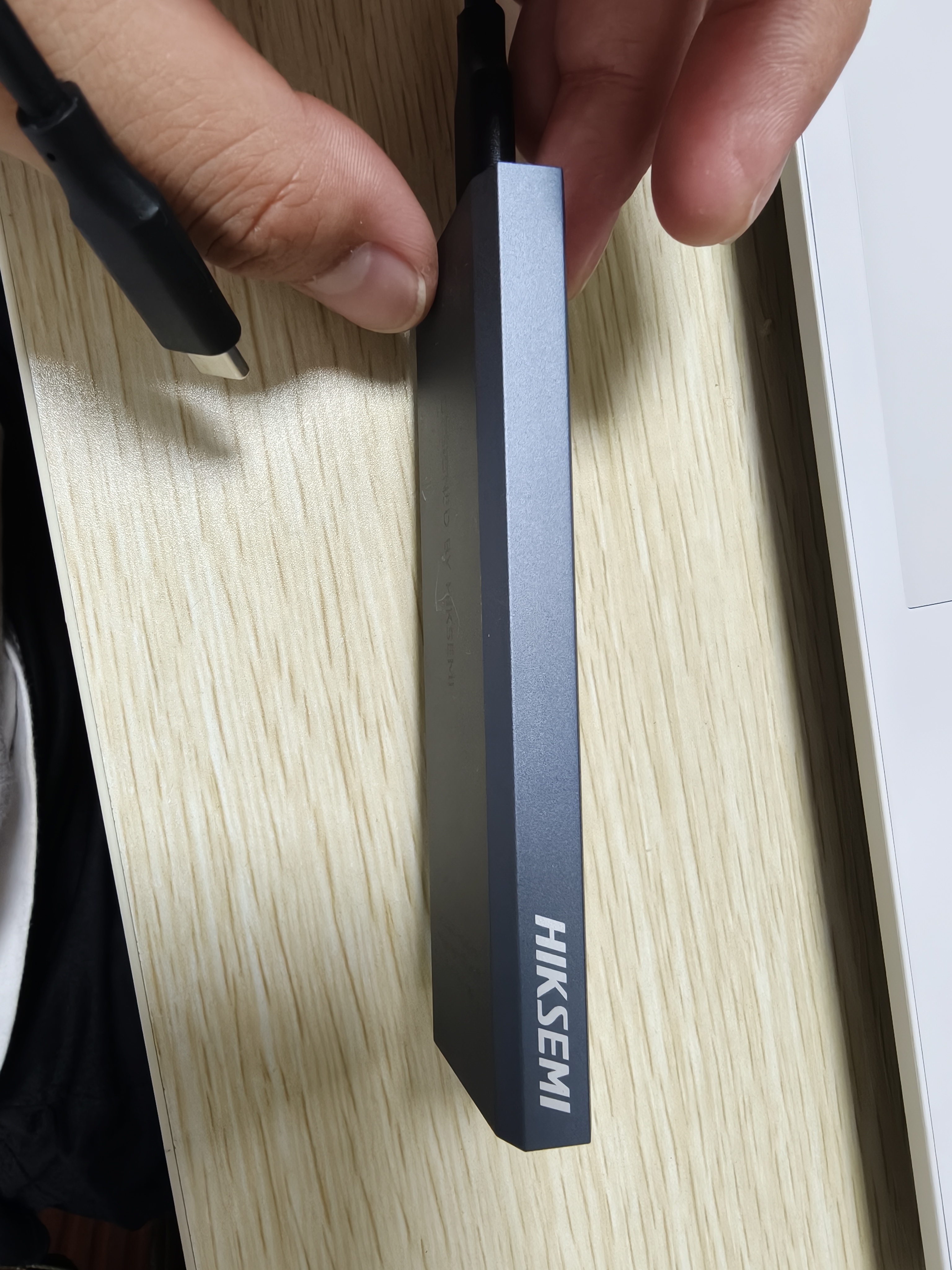 海康威视（HIKVISION）M.2 NVMe协议固态硬盘盒子移动硬盘盒SSD硬盘外接盒读取器适用笔记本电脑type-c苹果手机平板 实拍图