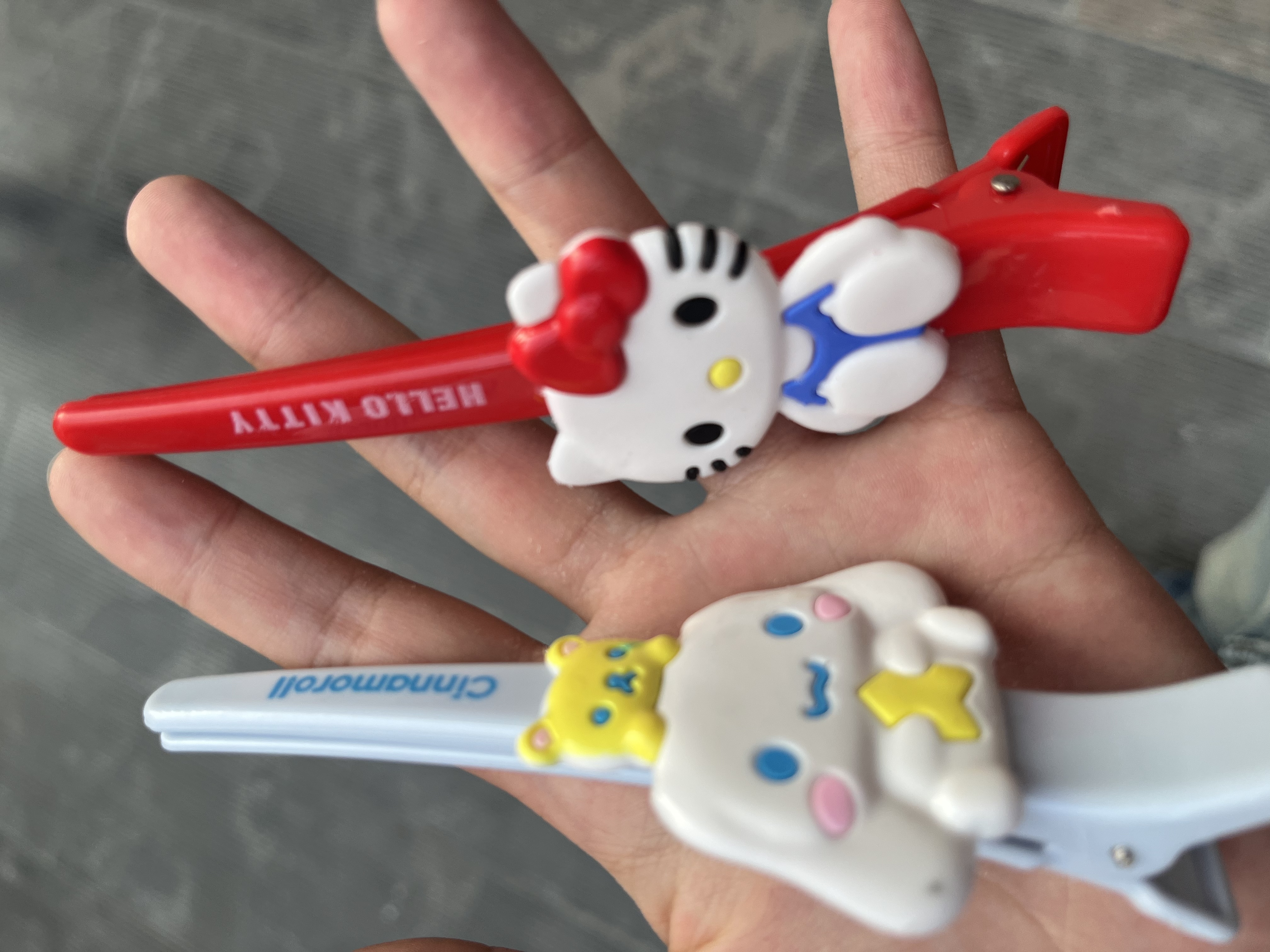 可爱全身猫咪长条字母发夹日系甜美高颜值少女侧边夹发卡一字夹 三丽鸥鸭嘴夹2个 实拍图