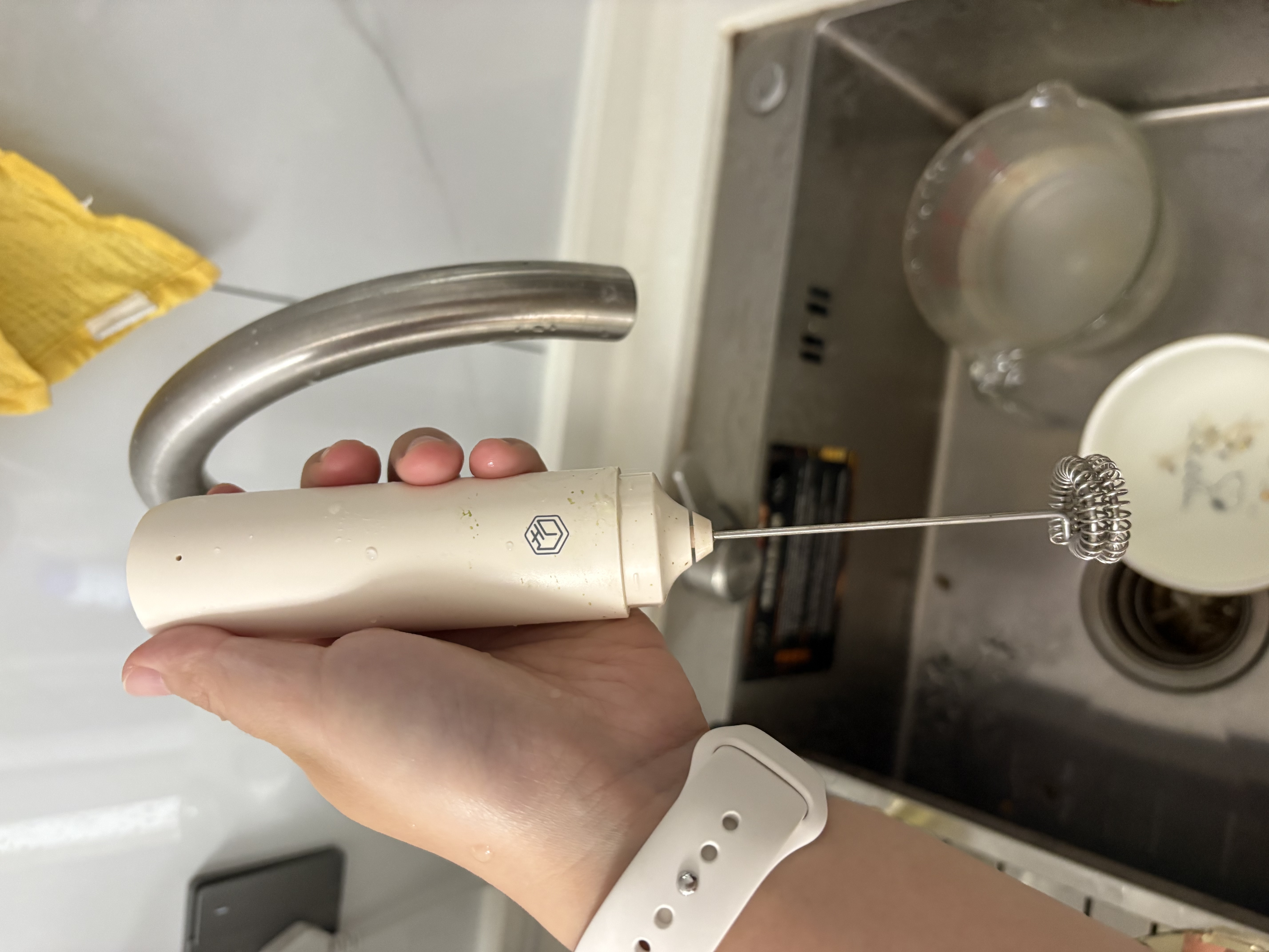 京东京造咖啡打泡器电动充电家用收纳牛奶搅拌器奶盖打发奶泡机手持打奶器 实拍图