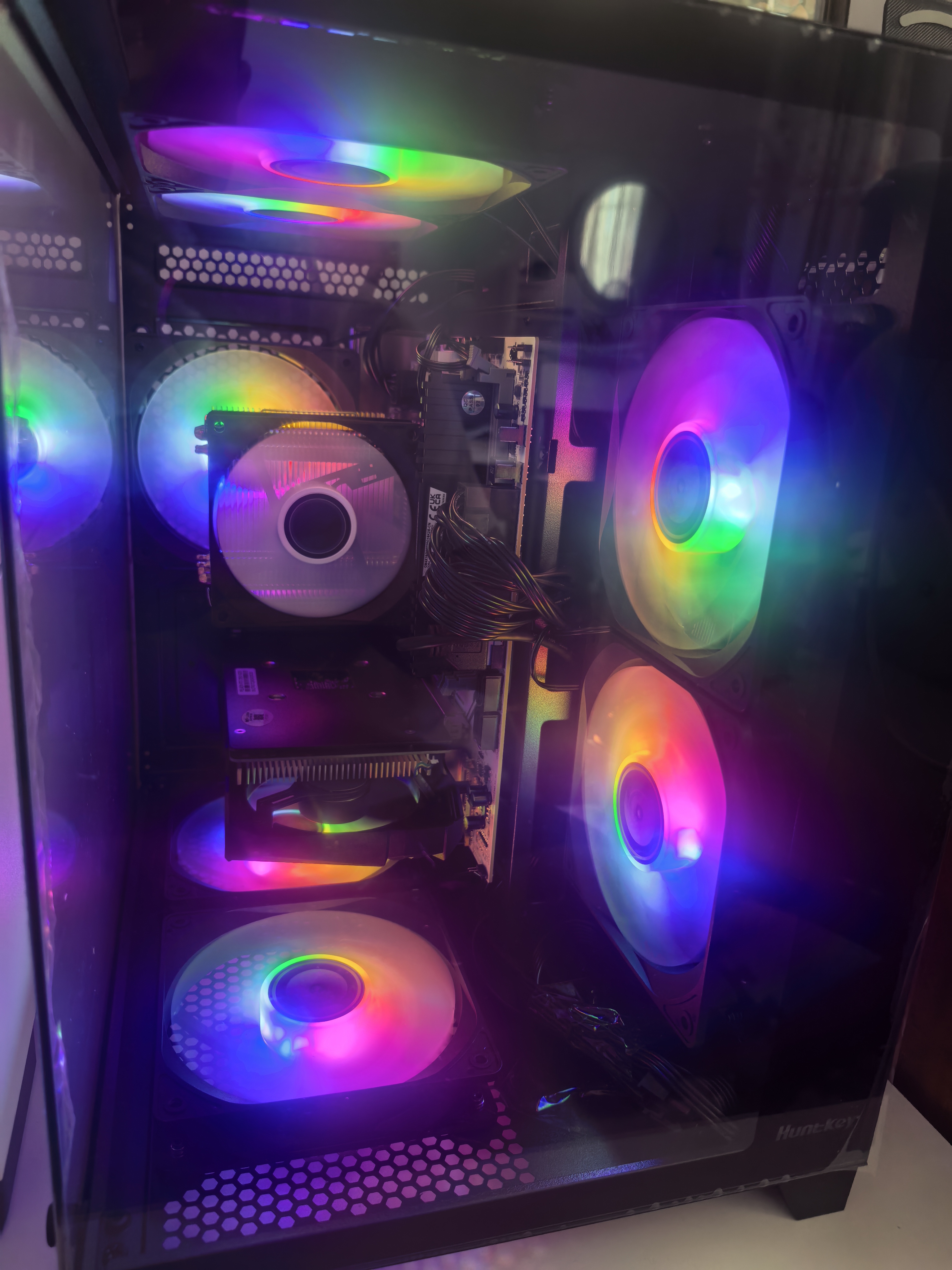 微星品牌游戏主机 酷睿i5 12600KF/14600KF/RTX4060/5060/5060TI海景房主机DIY台式电脑整机组装电脑 配三 主推款i5-14400F+RTX5060 实拍图