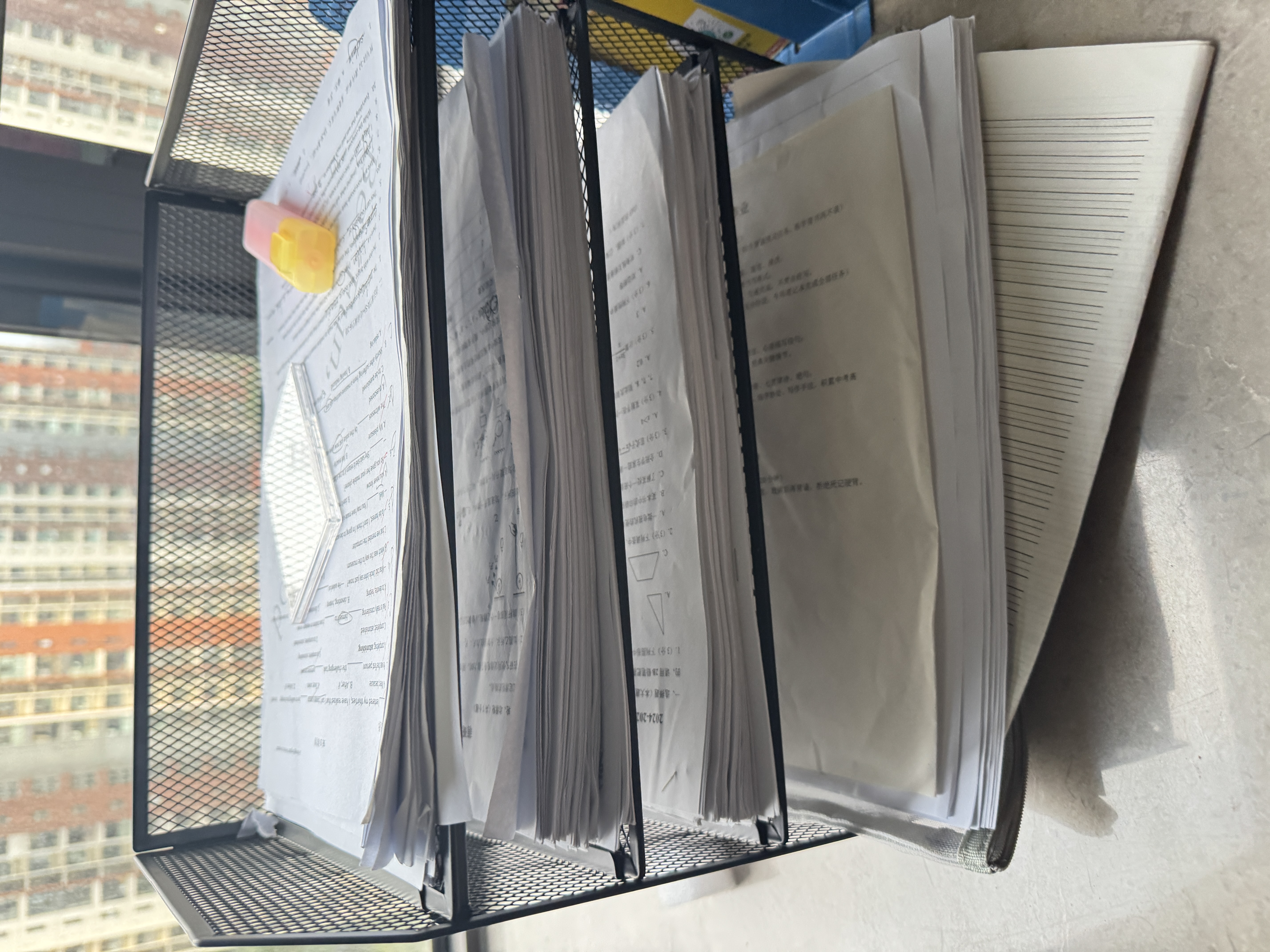 得力（deli）可折叠金属文件框栏文件篮文件托盘书立架多层办公桌面档案收纳盒文件筐置物架四层黑色PB116 实拍图