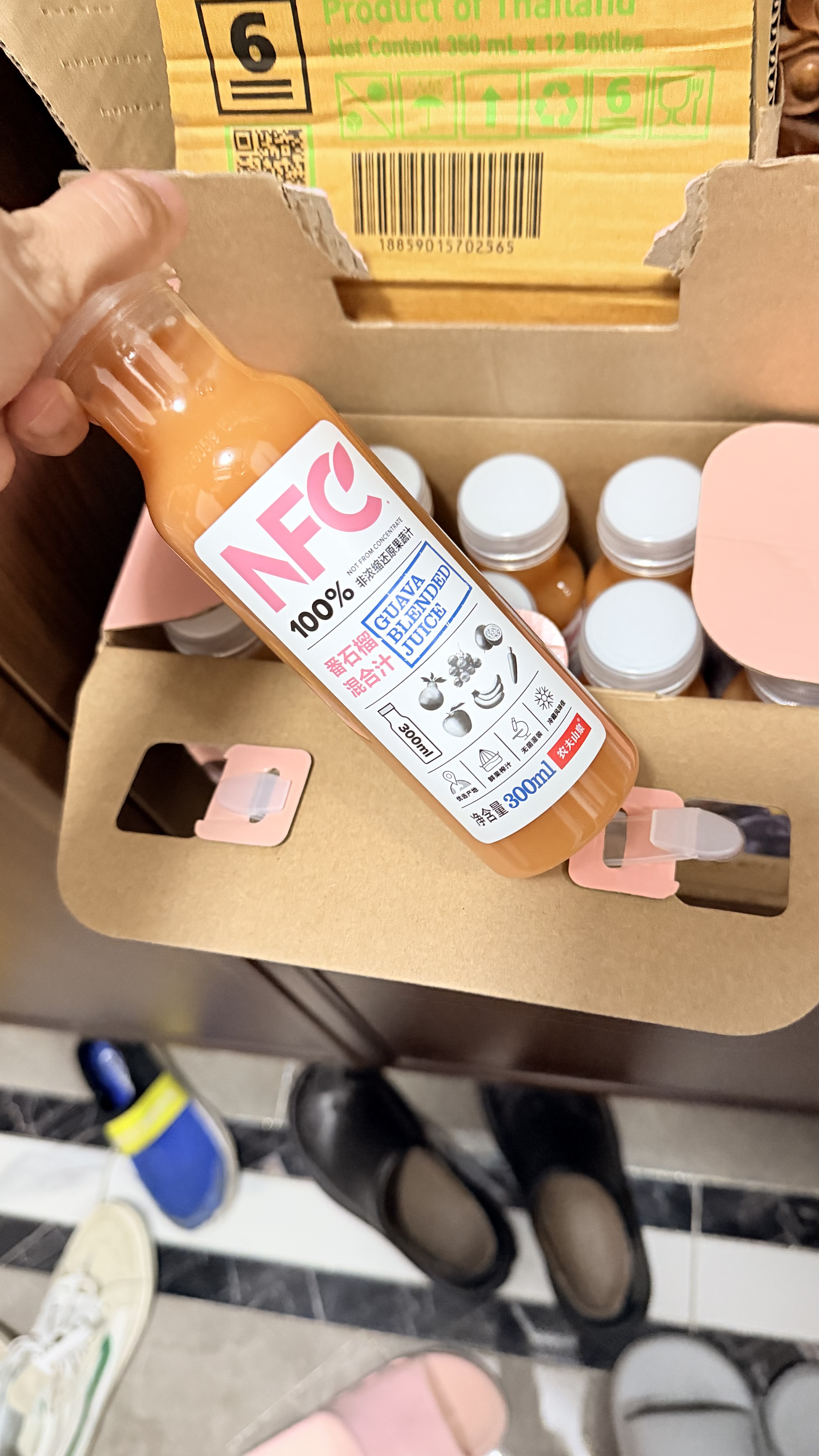 农夫山泉100%纯果汁NFC番石榴(芭乐)混合汁300ml*10瓶饮料礼盒 实拍图