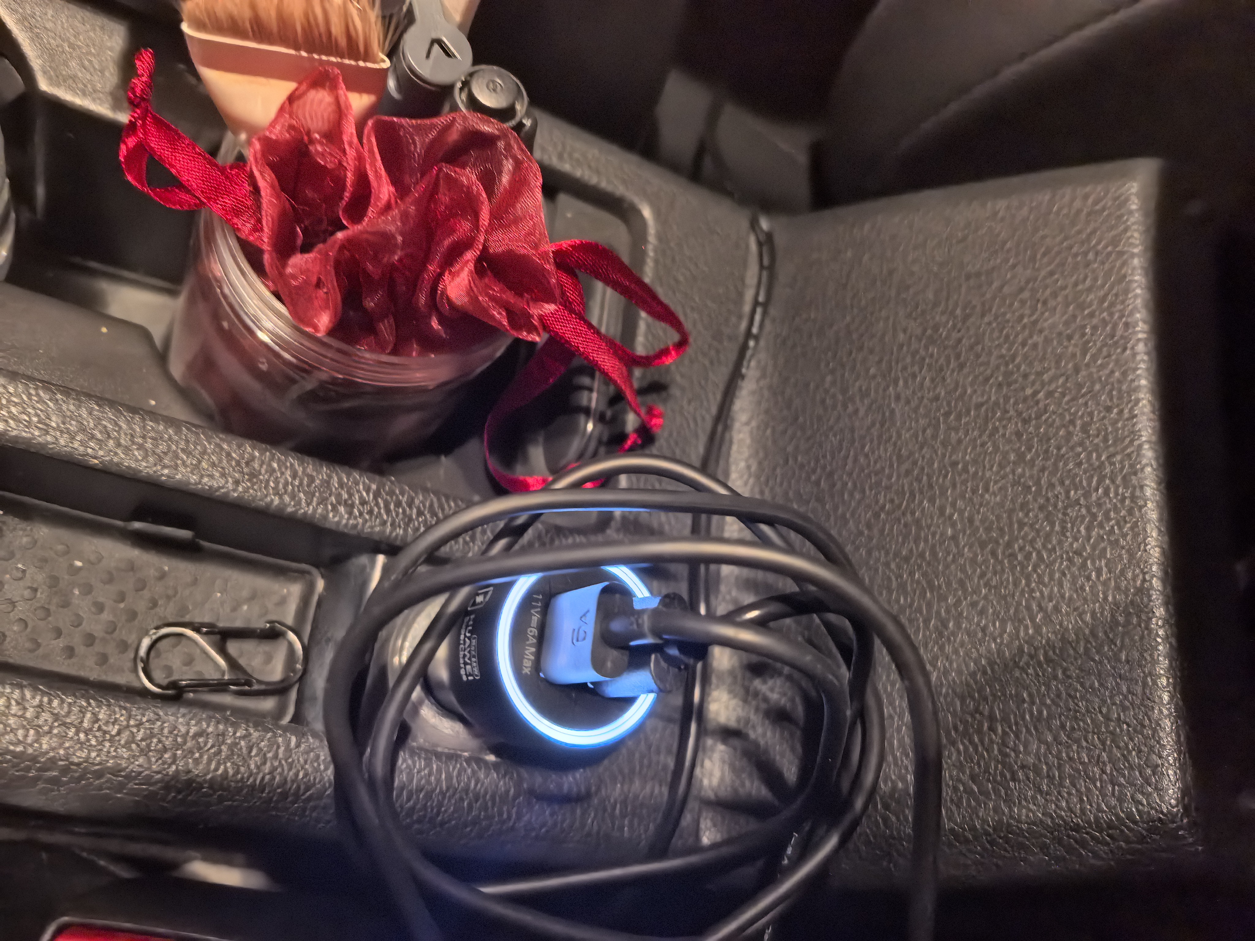 华为原装66W车载充电器超级快充mate70 60 50 40pro p70 nova通用车充 华为66W快充【内置Type-c 6A线】 实拍图