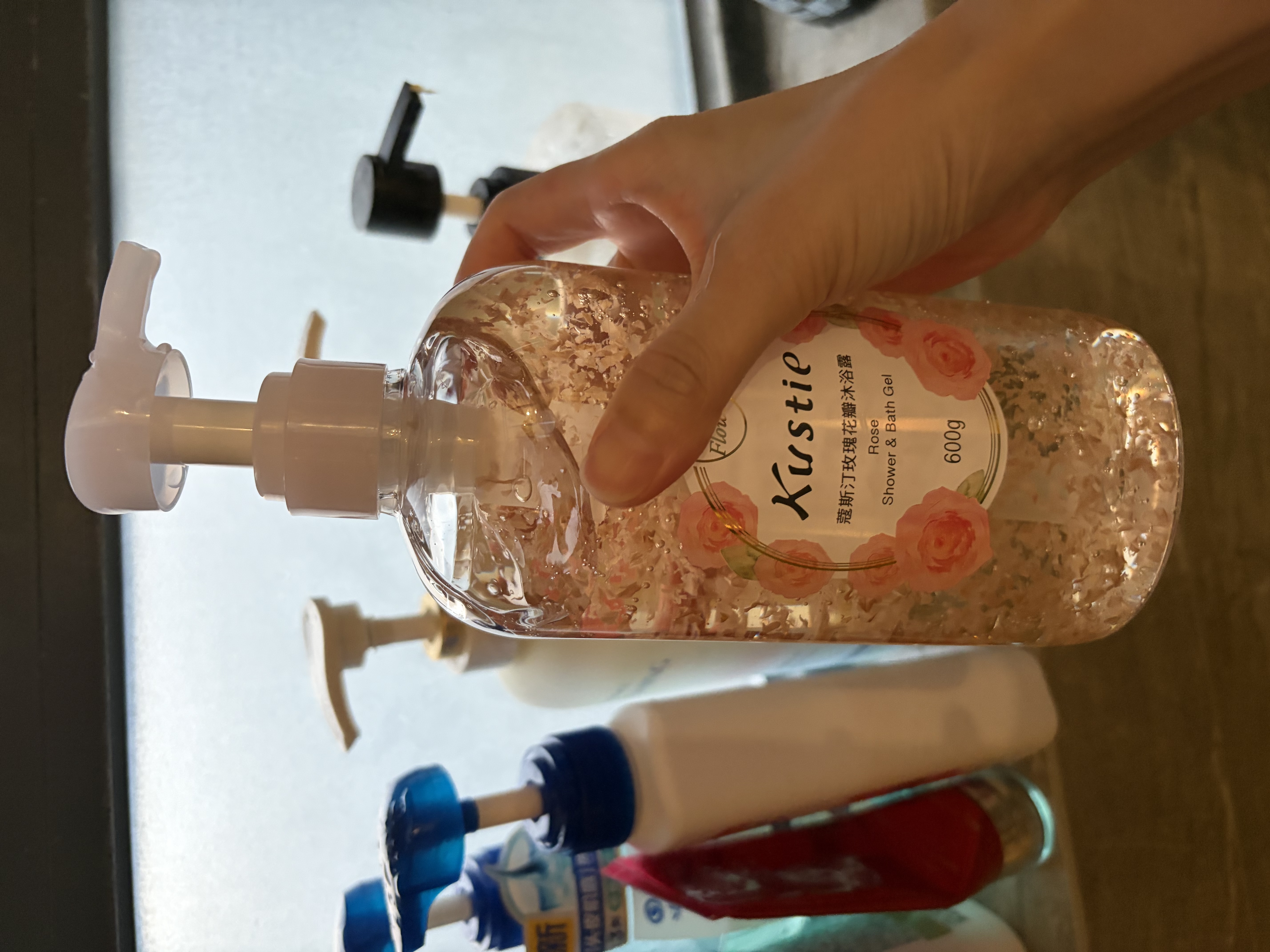蔻斯汀玫瑰花瓣沐浴露600g 香氛沐浴持久留香泡沫丰富 实拍图