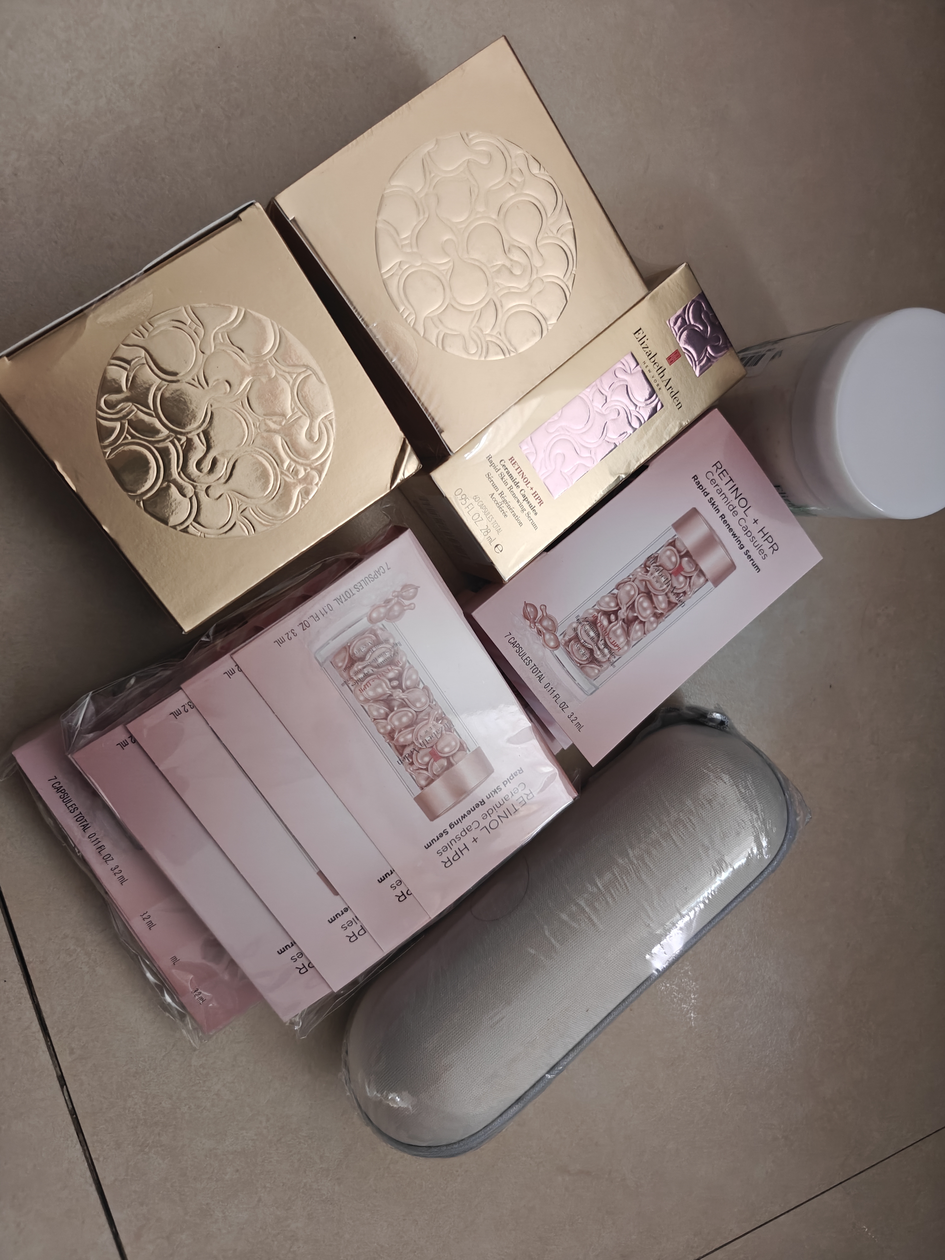 伊丽莎白雅顿第II代粉胶次抛A醇精华60粒+金胶60粒套装淡纹修护生日礼物送朋友 实拍图