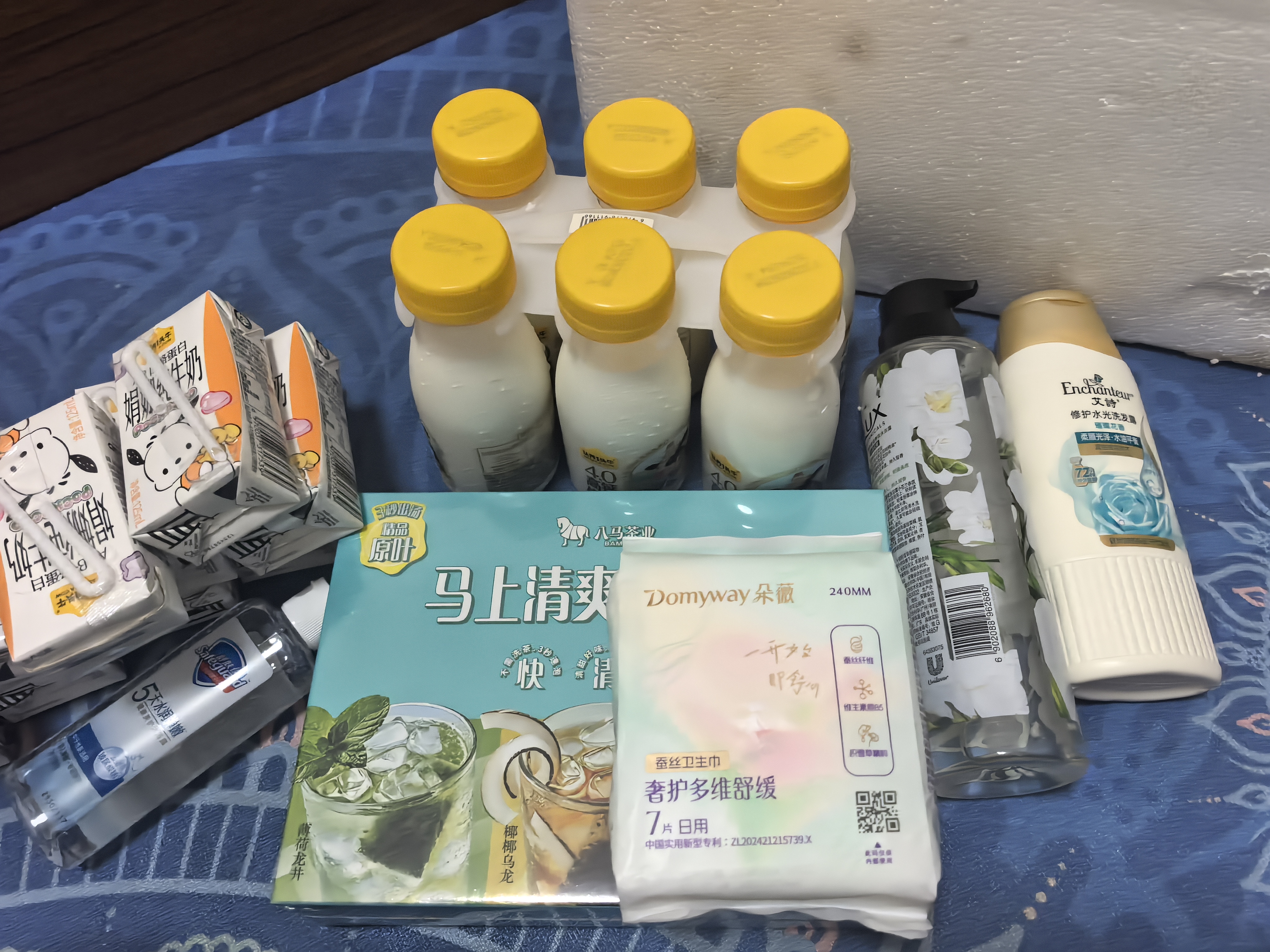 薇尔蓬蓬吸超薄贴合透气防漏240mm*10片日用卫生巾京东自营姨妈巾 实拍图