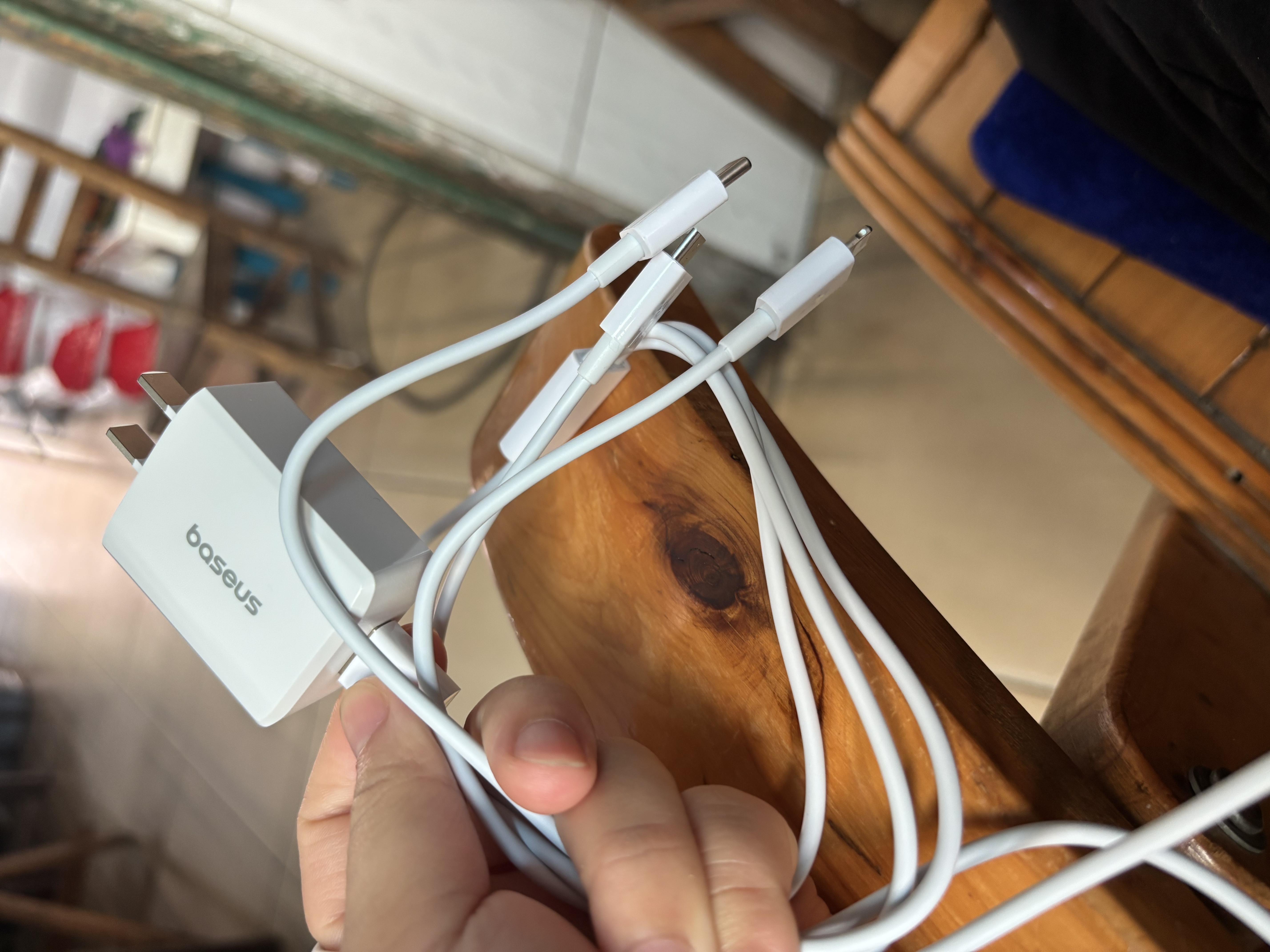 倍思5V/2A/1A三合一充电器套装USB插头苹果安卓充电头通用华为小米手机iPad耳机插头电源适配器 白 实拍图