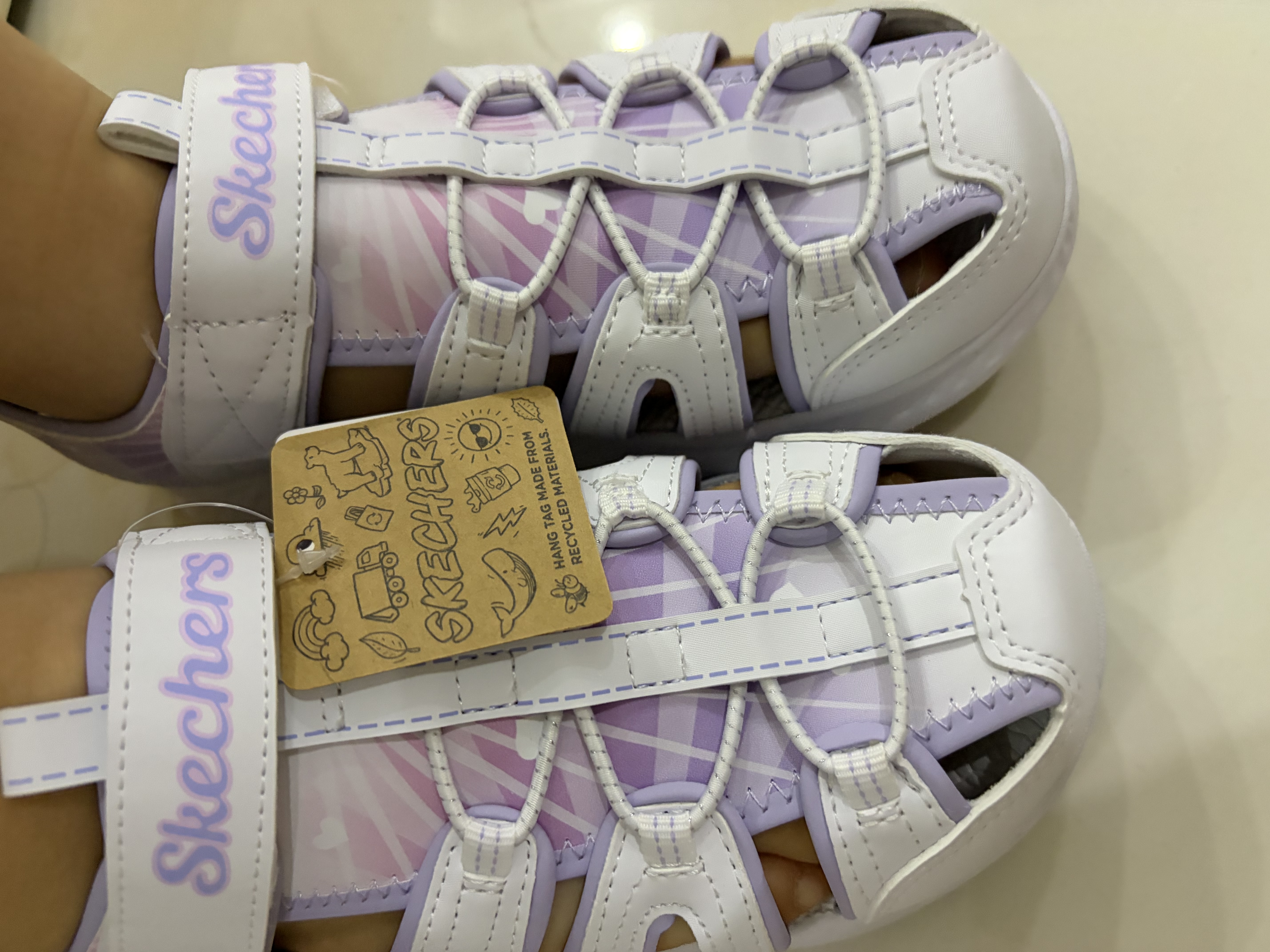 Skechers斯凯奇夏季童鞋女童凉鞋包头护脚透气魔术贴沙滩鞋公主鞋302721L 实拍图