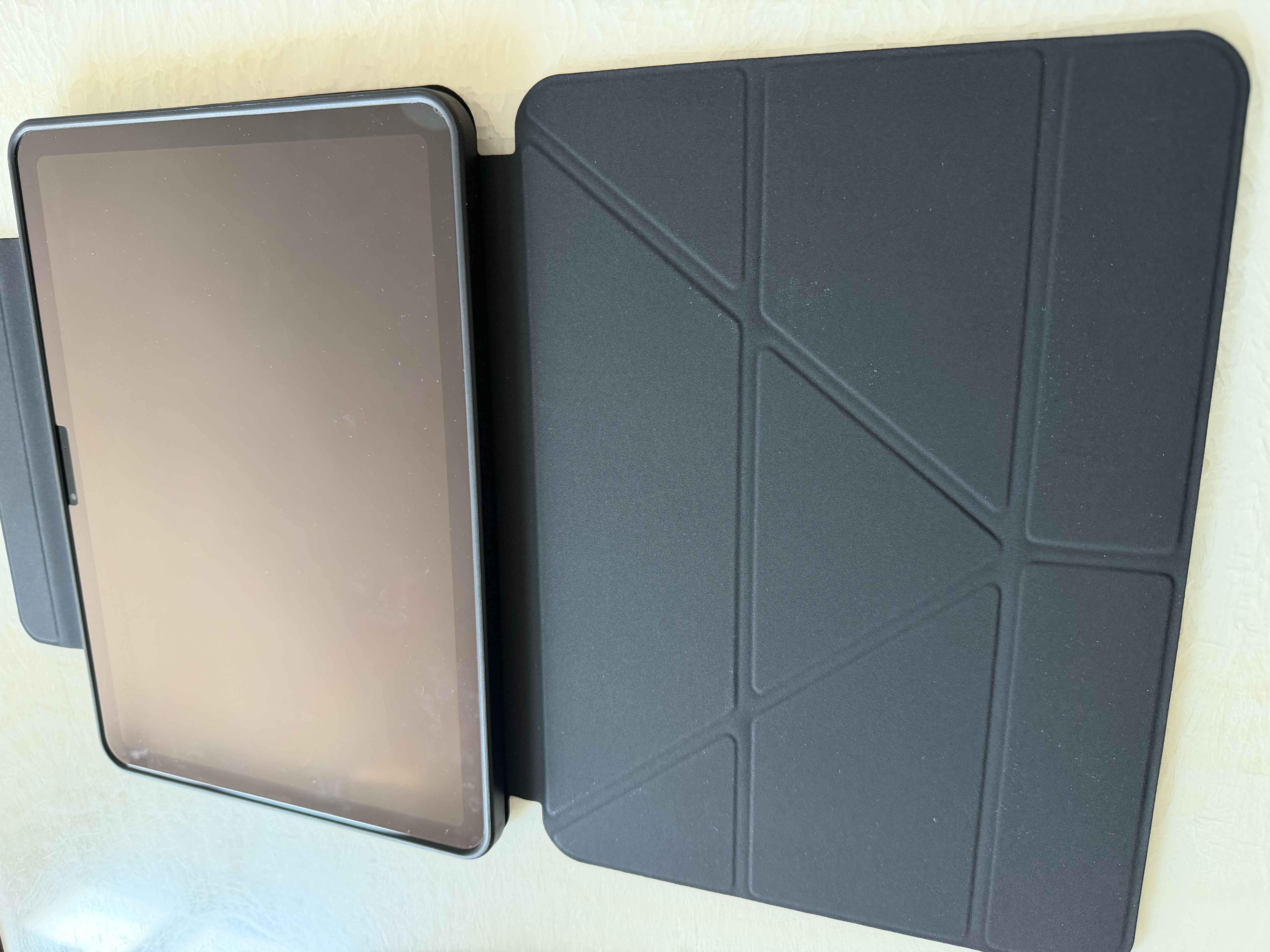 京东京造iPad Air 2024/25/26 11寸苹果平板通用防摔防磕极光款Y折磁吸可拆款保护套保护壳黑色 实拍图