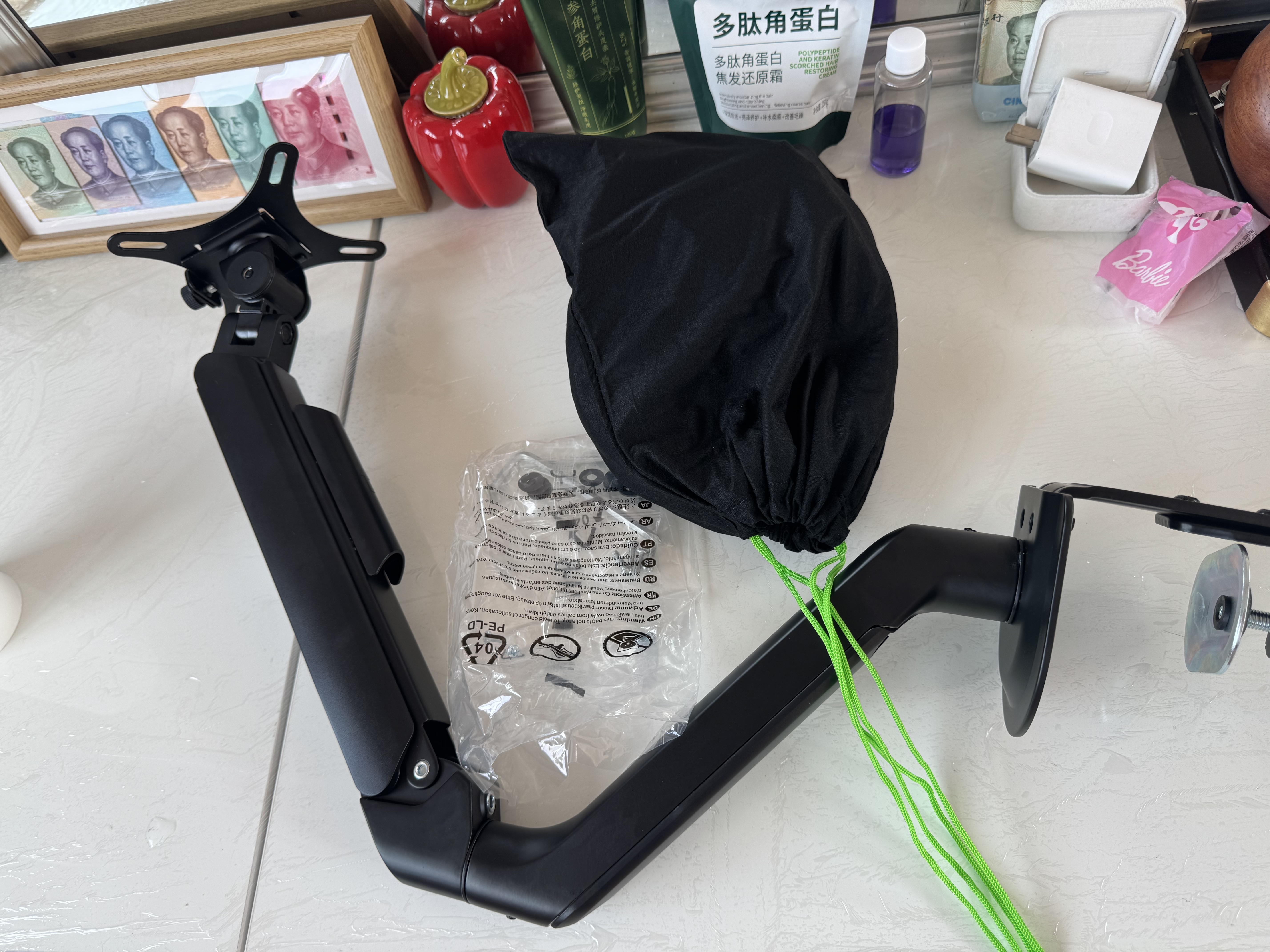Brateck北弧 引力架 显示器支架 电脑屏幕支架臂 悬空托架 桌面无孔万向旋转伸缩增高架 17-32英寸 E350ez 实拍图