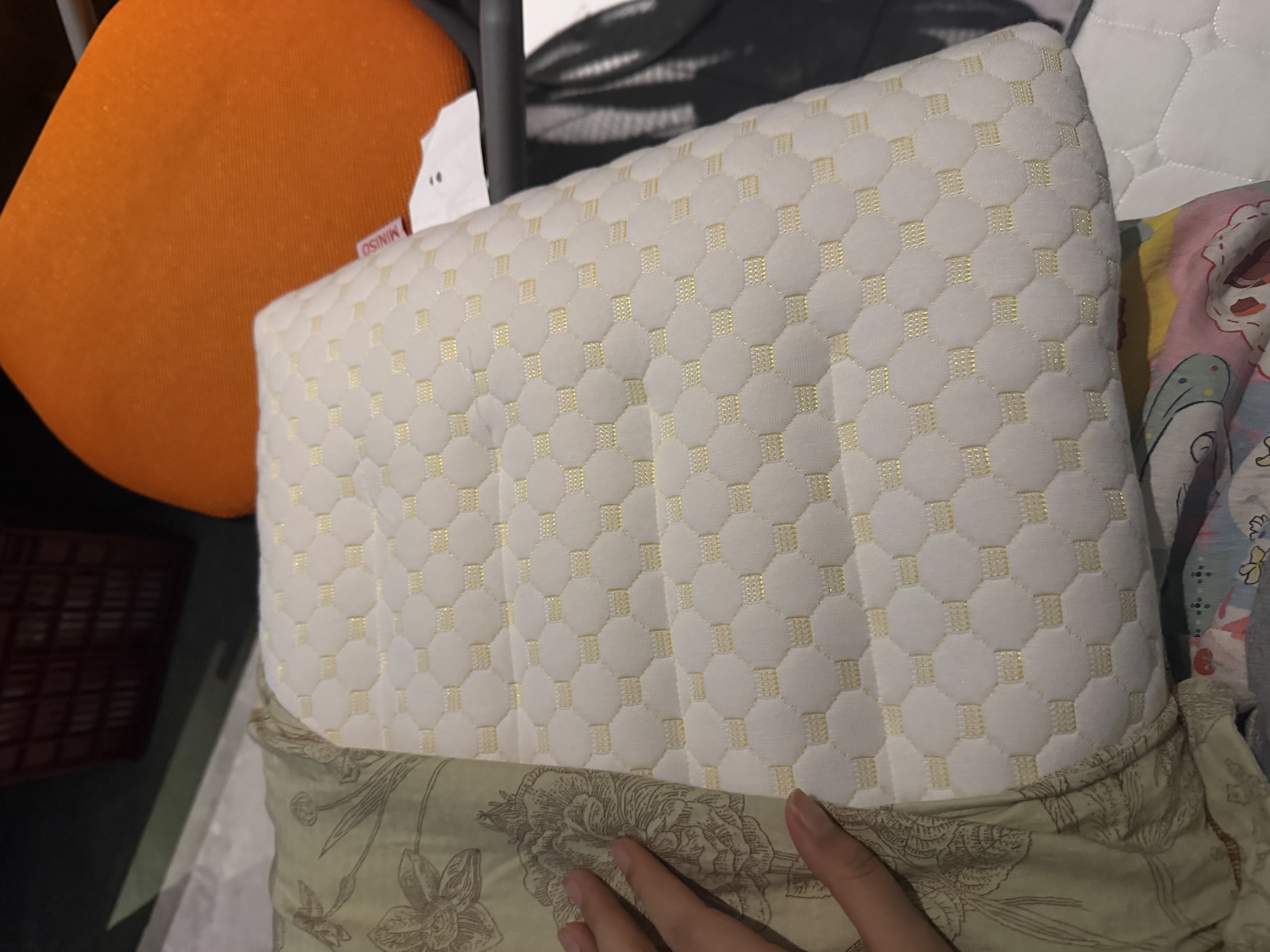 名创优品（MINISO）专为低枕人群设计超柔枕头芯 深度睡眠专用护颈椎枕芯单只低枕 实拍图