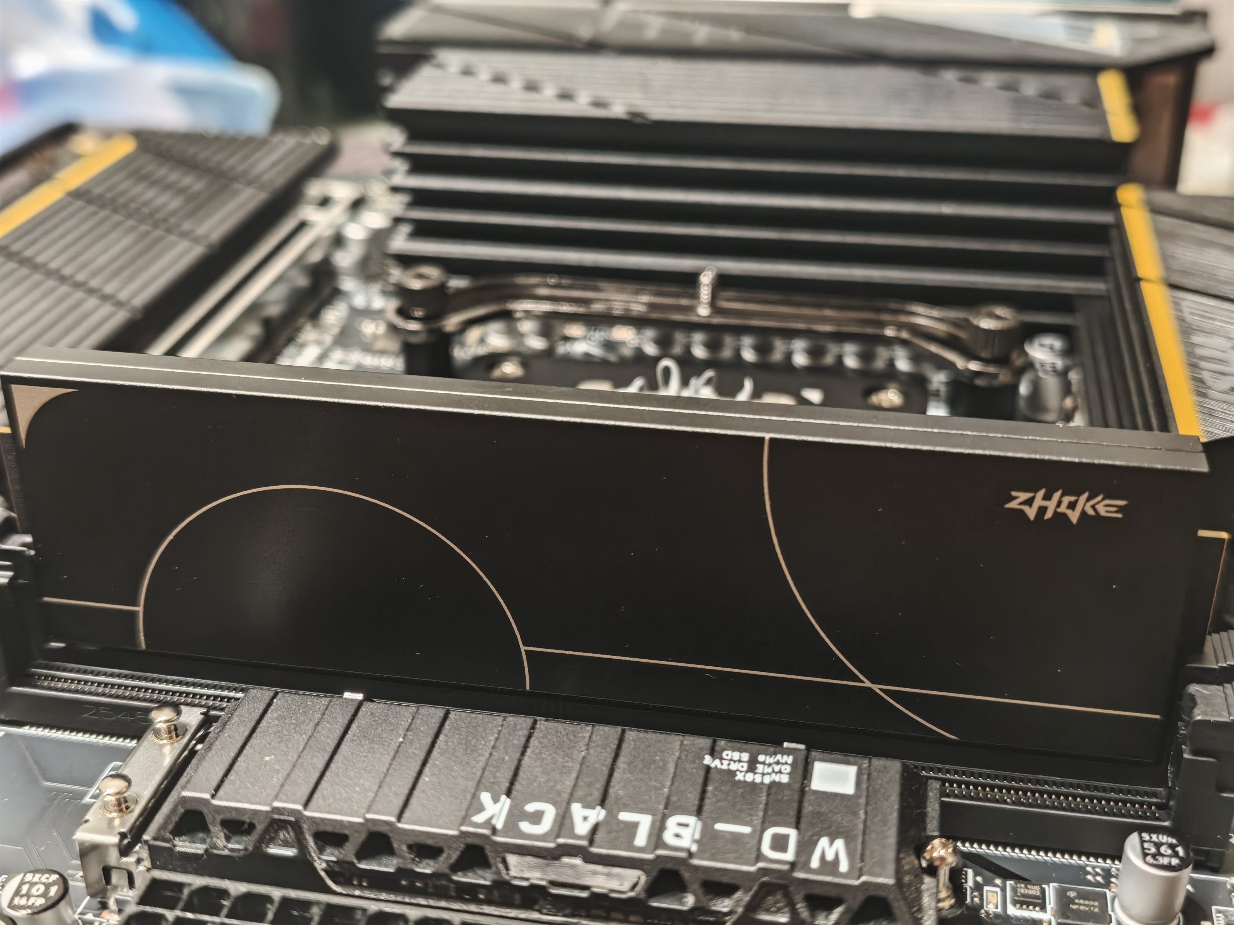 微星（MSI）B850MPOWER 超频主板 支持CPU AMD 9700X/9800X3D/9850X3D/9600X(AMD B850/AM5接口） 实拍图