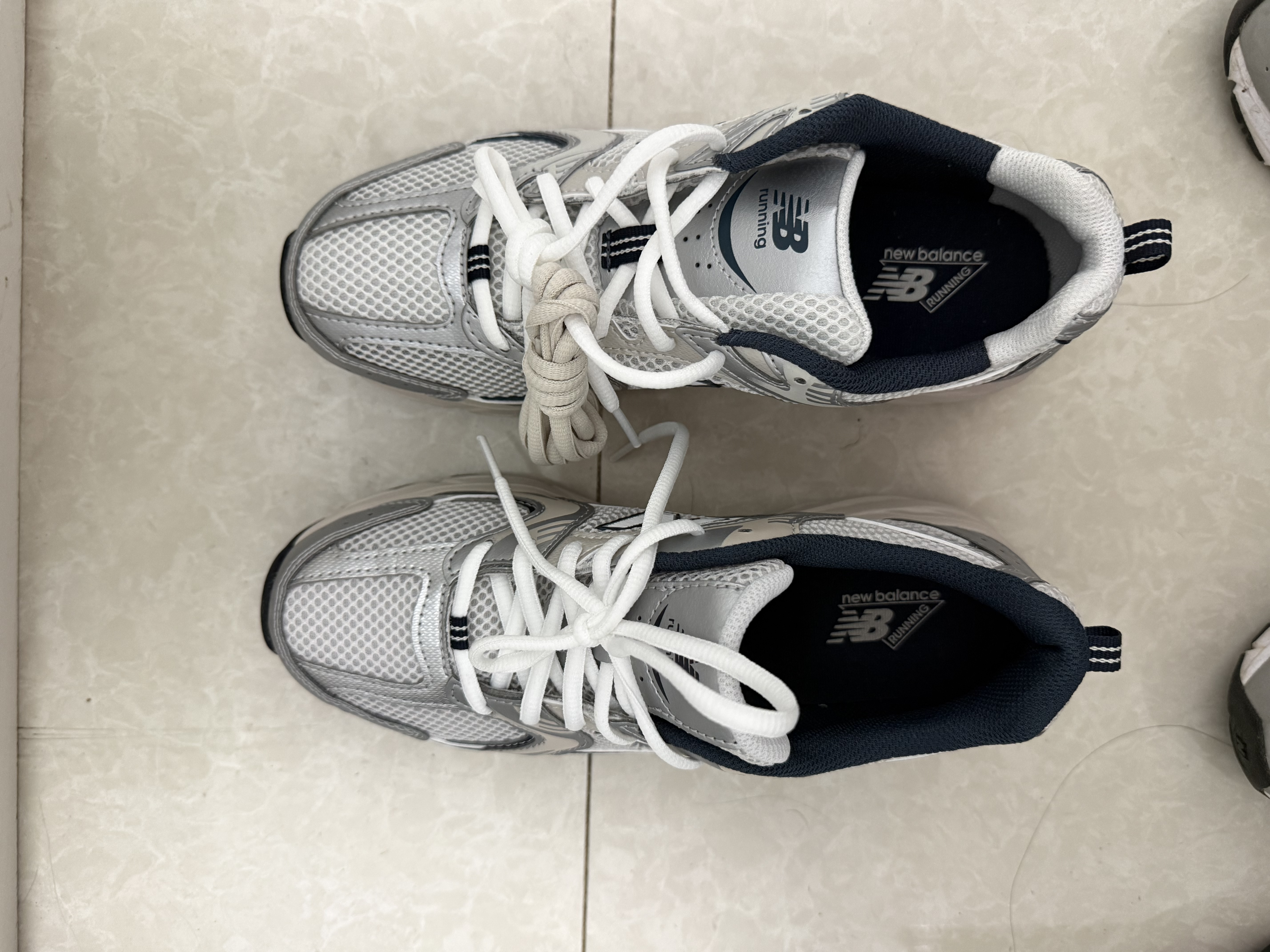 NEW BALANCE男女同款情侣复古秋季轻便运动休闲老爹鞋530系列MR530KA 38.5 实拍图