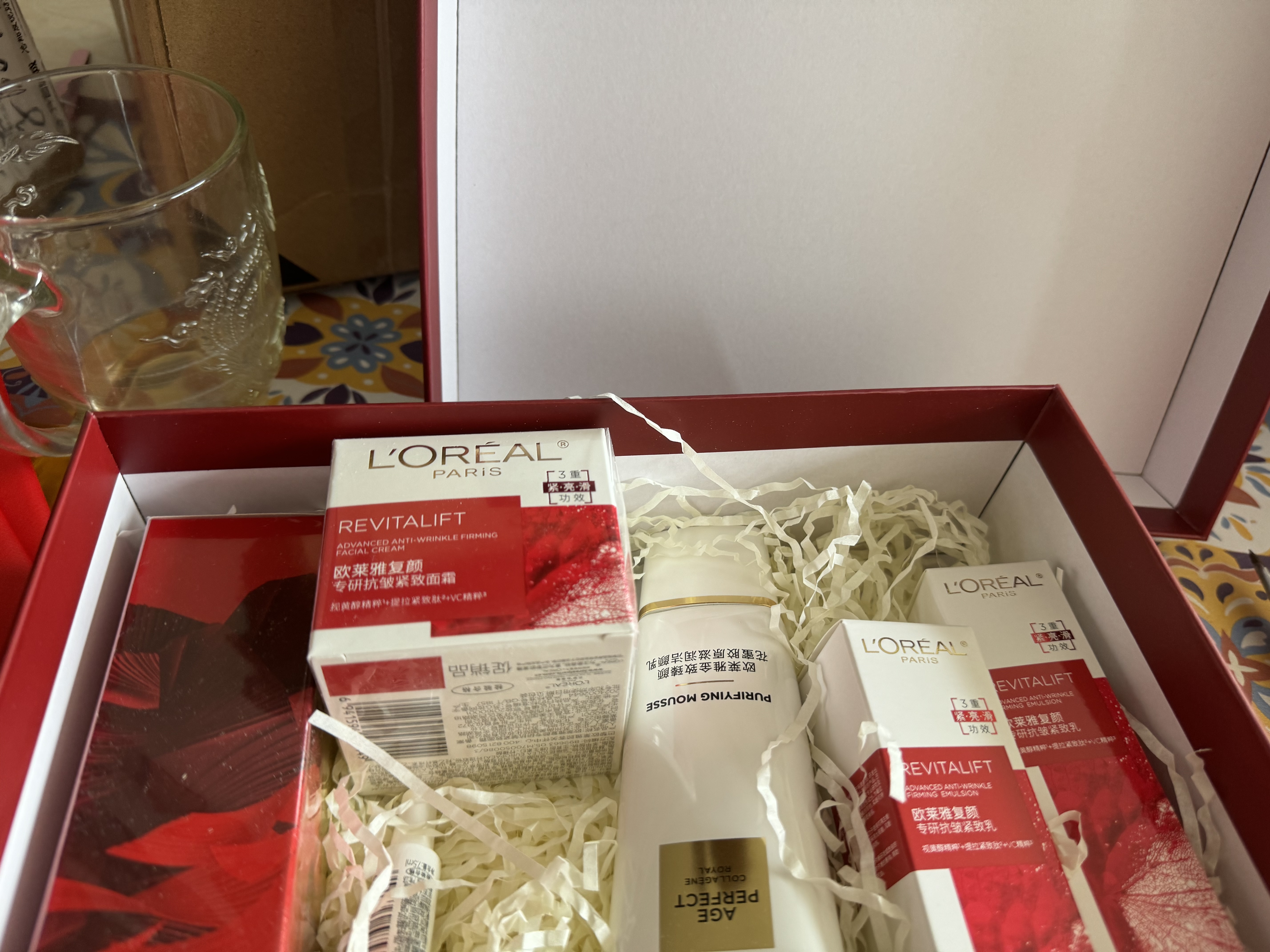 欧莱雅（LOREAL）套装抗皱紧致护肤礼盒化妆品水乳补水保湿淡纹送妈妈送女友礼物 复颜抗皱礼盒7件套(90%买家选择) 实拍图