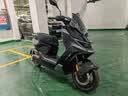 九号（Ninebot）电动摩托车M5 100 高阶电摩革新者 铅酸电摩【门店自提】 幻影银/莹夜黑/光子橙 实拍图