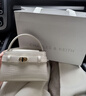 CHARLES&KEITH鳄鱼纹凯莉包手提斜挎婚包包女包生日礼物送女友CK2-50270880-1 Ivory象牙色 S 实拍图