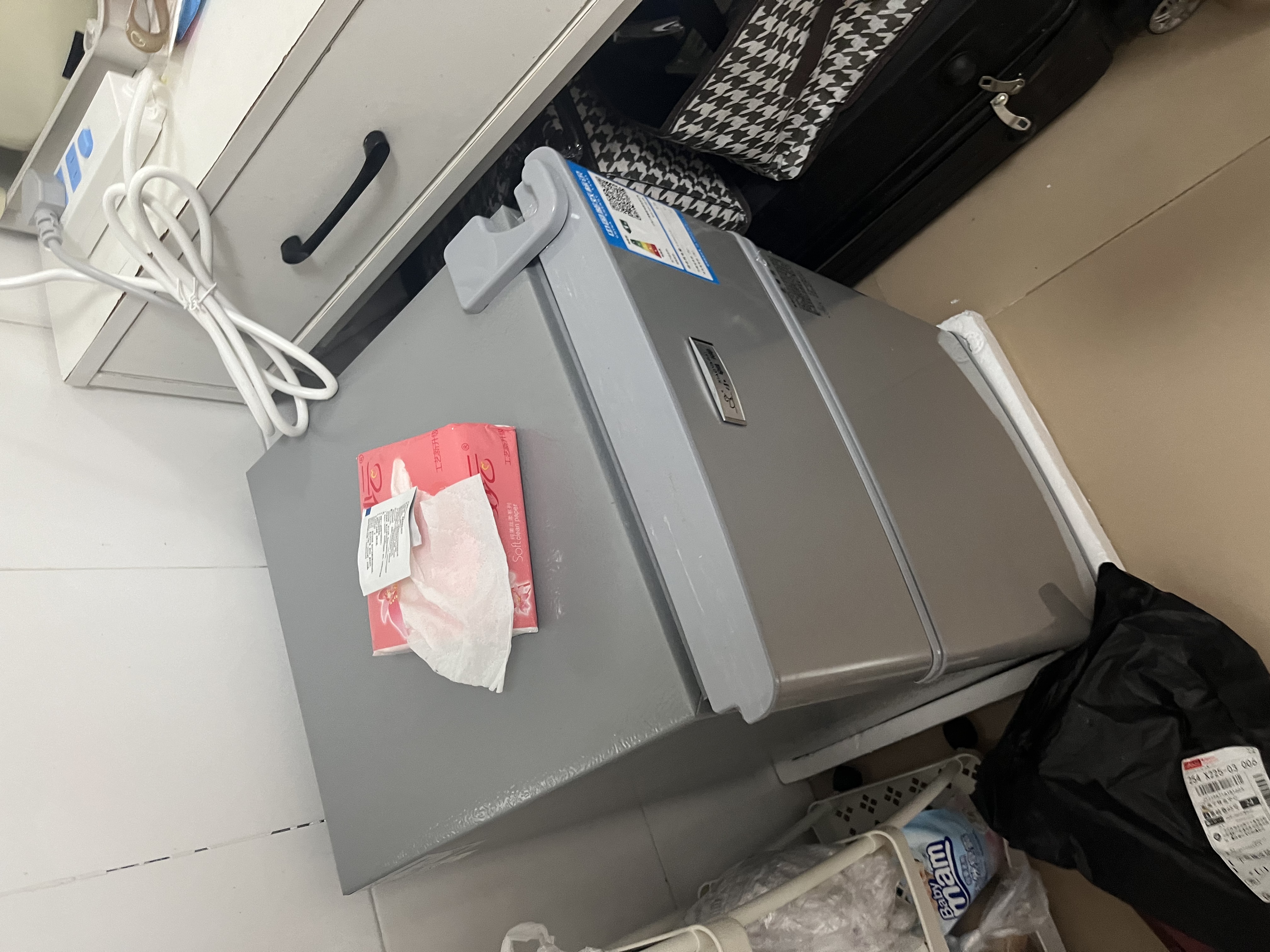小鸭小冰箱迷你小型家用 冷藏冷冻两用宿舍寝室出租房用双门办公室电冰箱节能省电 【节能省电】128银色【一级能效 高效保鲜】30L 实拍图