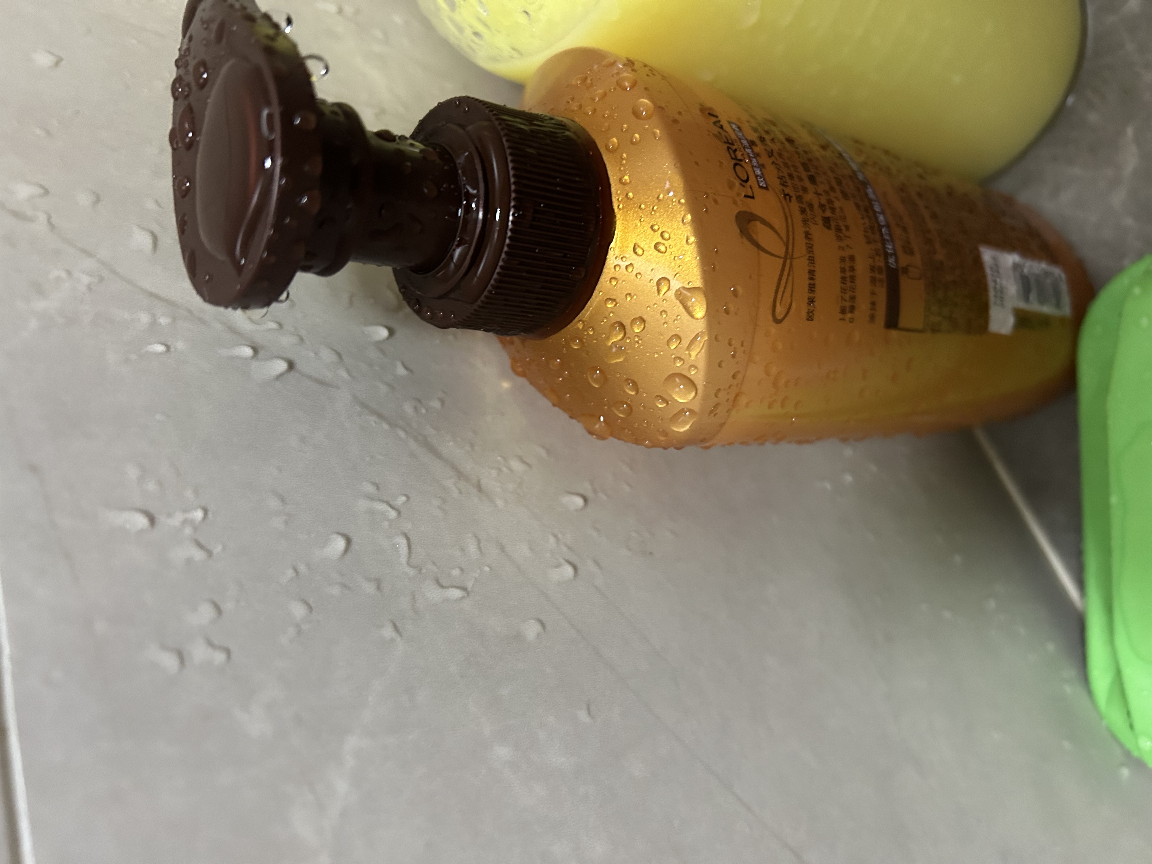 欧莱雅精油润养洗发水柔顺顺滑洗发露700ml(新老包装随机发货) 实拍图