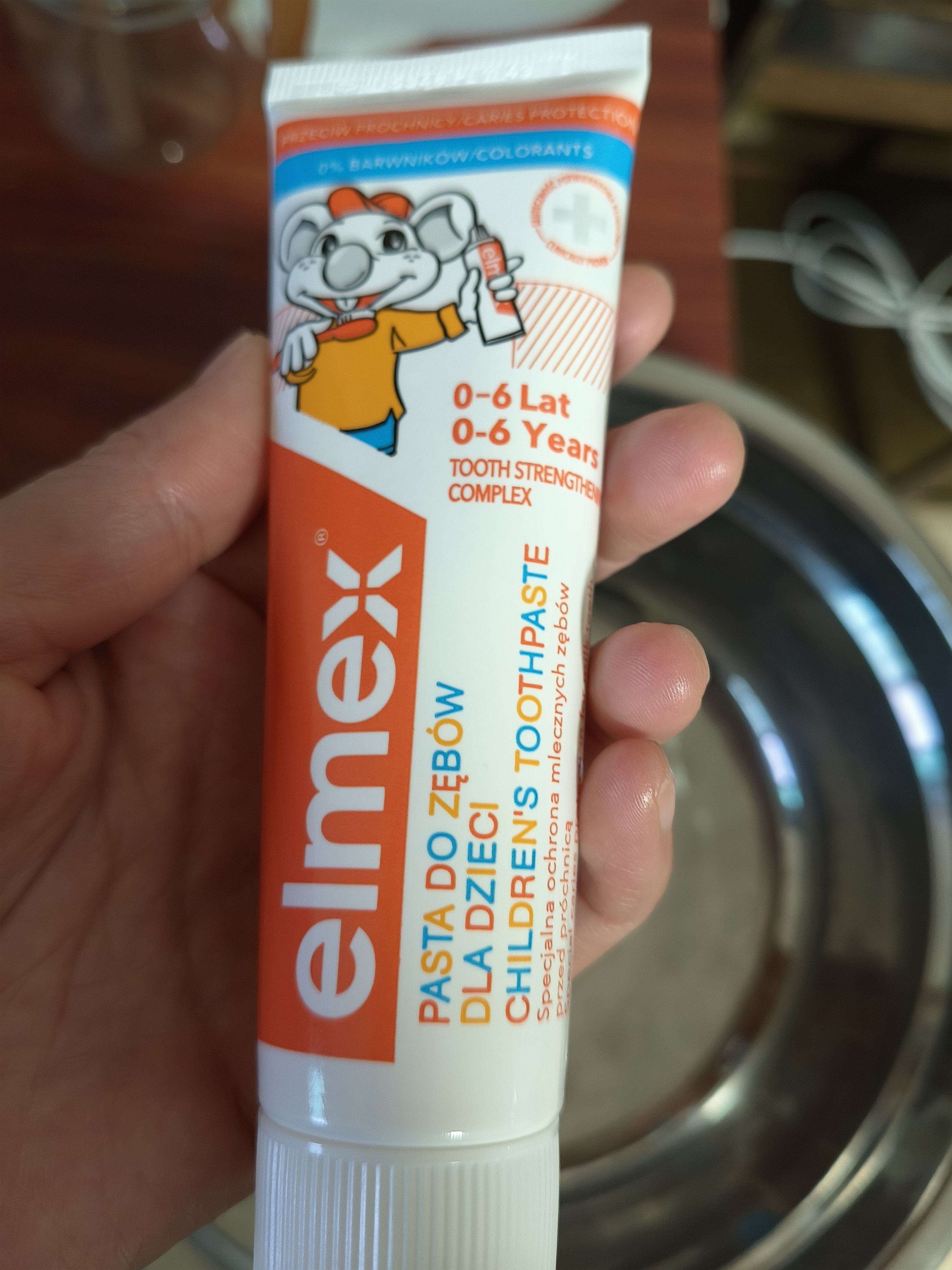 ELMEX艾美适0-2-4-6岁进口儿童牙膏含氟防蛀宝宝婴儿温和不辣口 0-6岁儿童牙膏50ml*2+牙刷2只装 实拍图
