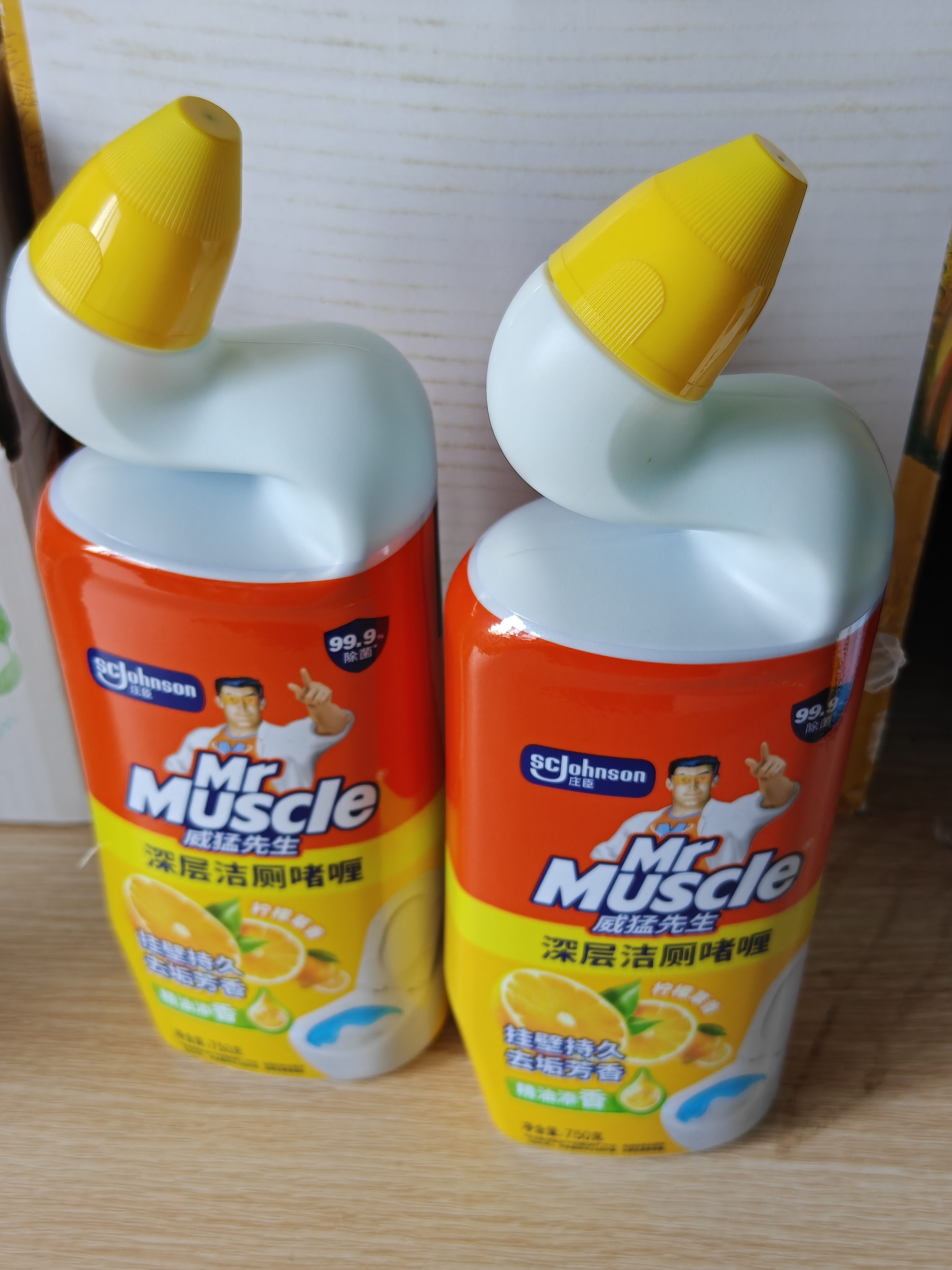 威猛先生（Mr Muscle）去渍洁厕灵 750g*2瓶 柠檬草香 马桶清洁 强力除垢 卫生间 实拍图
