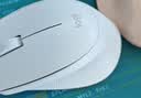 罗技（Logitech）M330 静音鼠标 无线鼠标 办公鼠标 右手鼠标 带无线微型接收器 白色 实拍图
