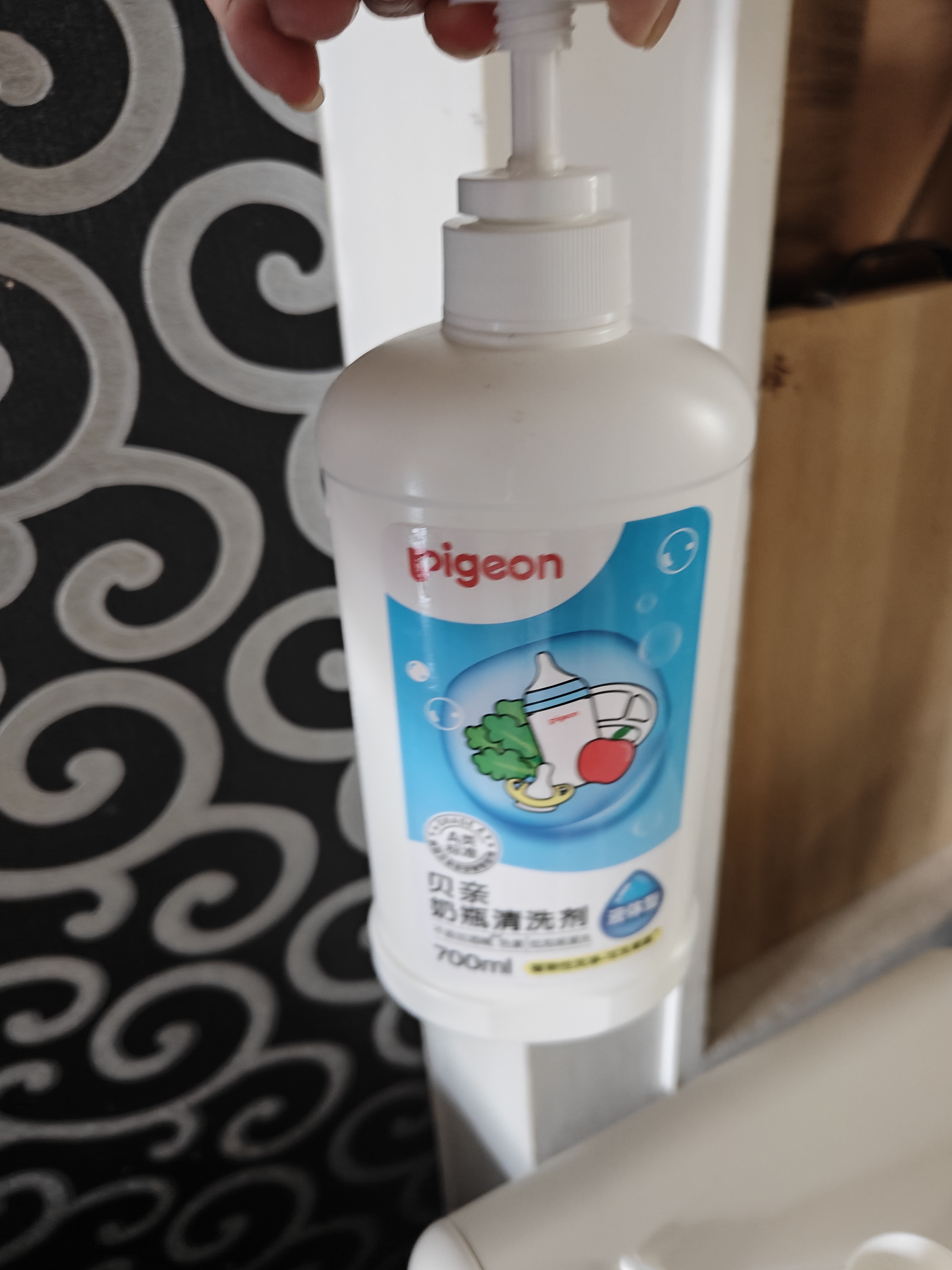 贝亲（Pigeon）奶瓶清洗剂婴儿专用奶嘴玩具果蔬清洗剂清洁剂洗洁精 700ml MA27 实拍图