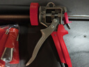 德力西电气（DELIXI ELECTRIC）玻璃胶枪自动断胶结构胶枪美缝密封工具省力压胶枪15寸+胶嘴礼包 实拍图