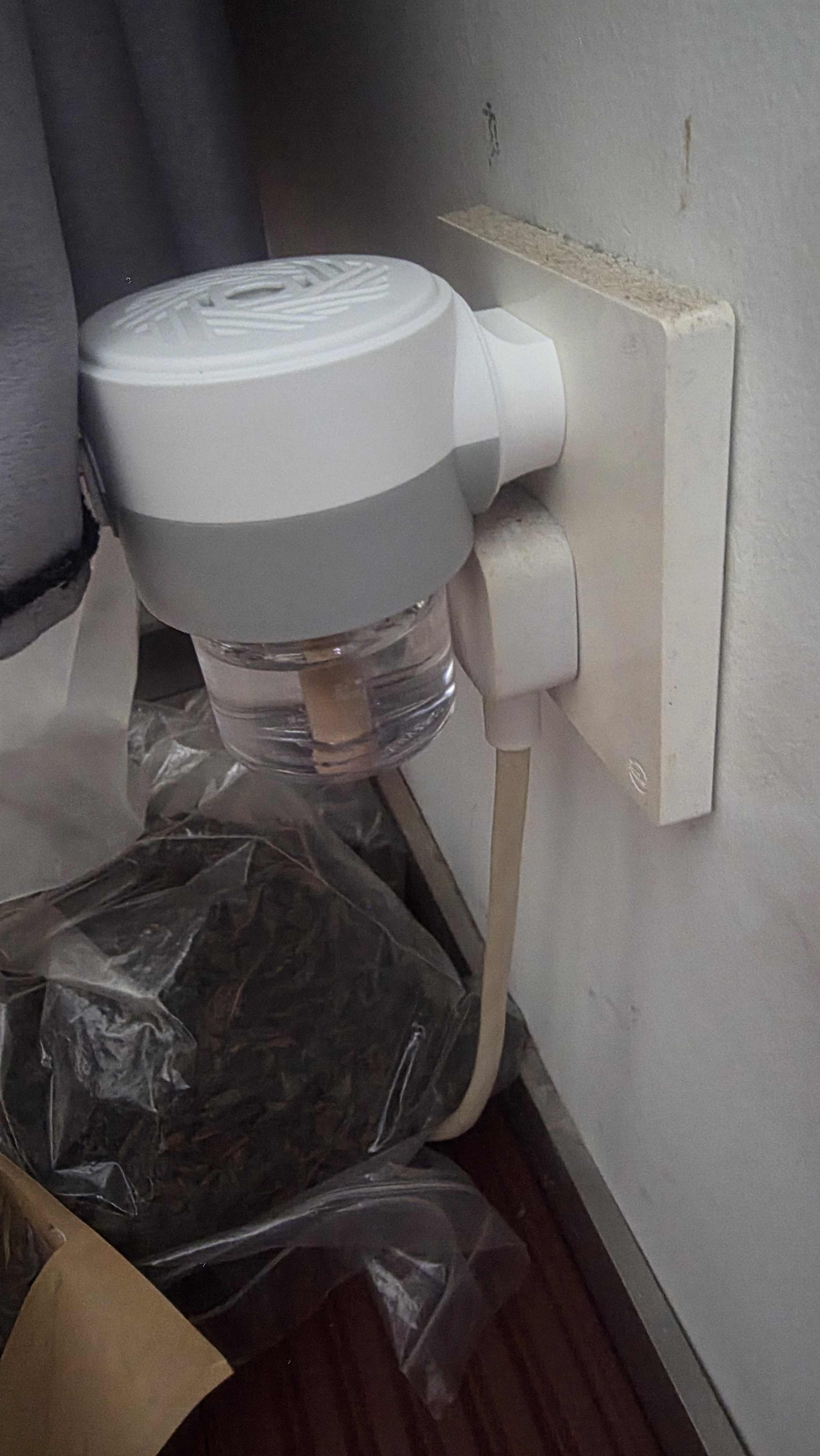 超威电蚊香液基孔肯雅热灭蚊器无香驱蚊防蚊液补充液3瓶1加热器 实拍图