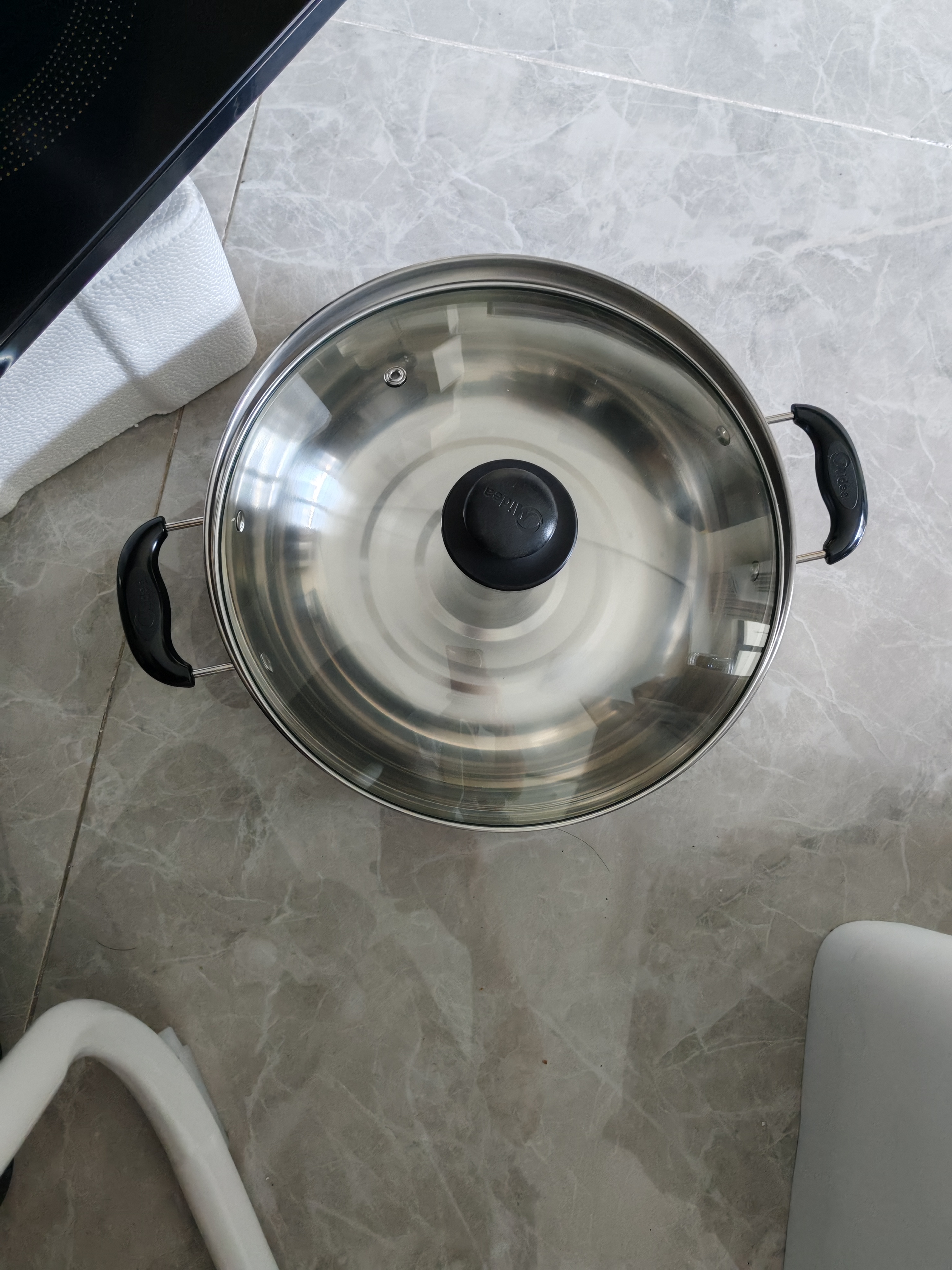 美的（Midea）[升级款]电磁炉电陶炉家用 2200W大功率新型电磁灶火锅炉 一体面板炒菜烹饪一套带锅配锅 WH2202S 实拍图