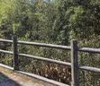 水泥仿藤护栏池塘仿木防护栏杆景区围栏仿树皮仿石河道水库栅栏n 水泥仿木护栏 实拍图