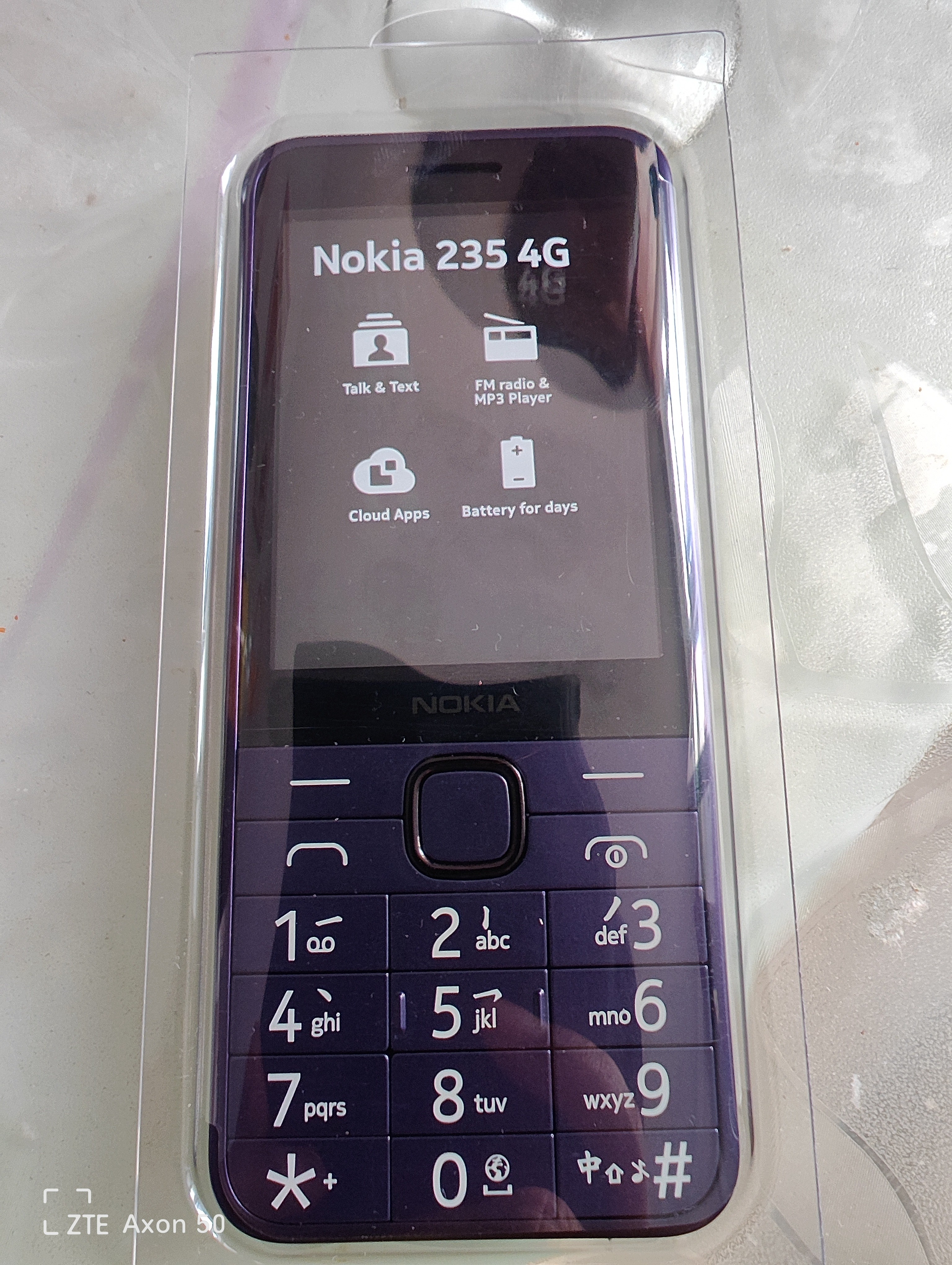 诺基亚（NOKIA）235 4G 移动联通电信全网通 2.8英寸双卡双待 直板按键手机 老人老年手机 学生手机 紫色 实拍图