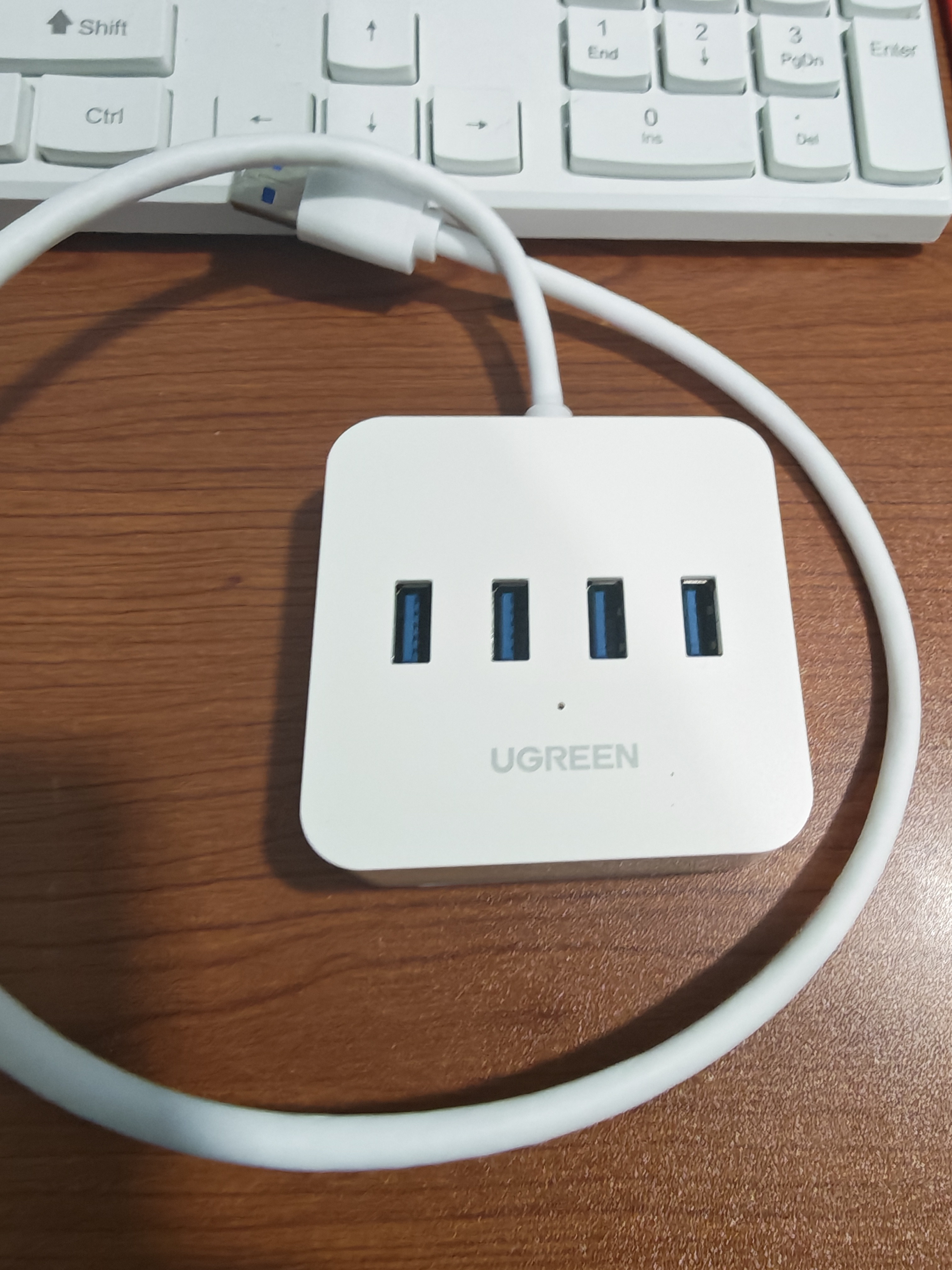 绿联 USB3.0扩展器多接口分线器 高速4口拓展坞 USB集线器HUB扩展坞 笔记本电脑多接口转换器延长线 实拍图