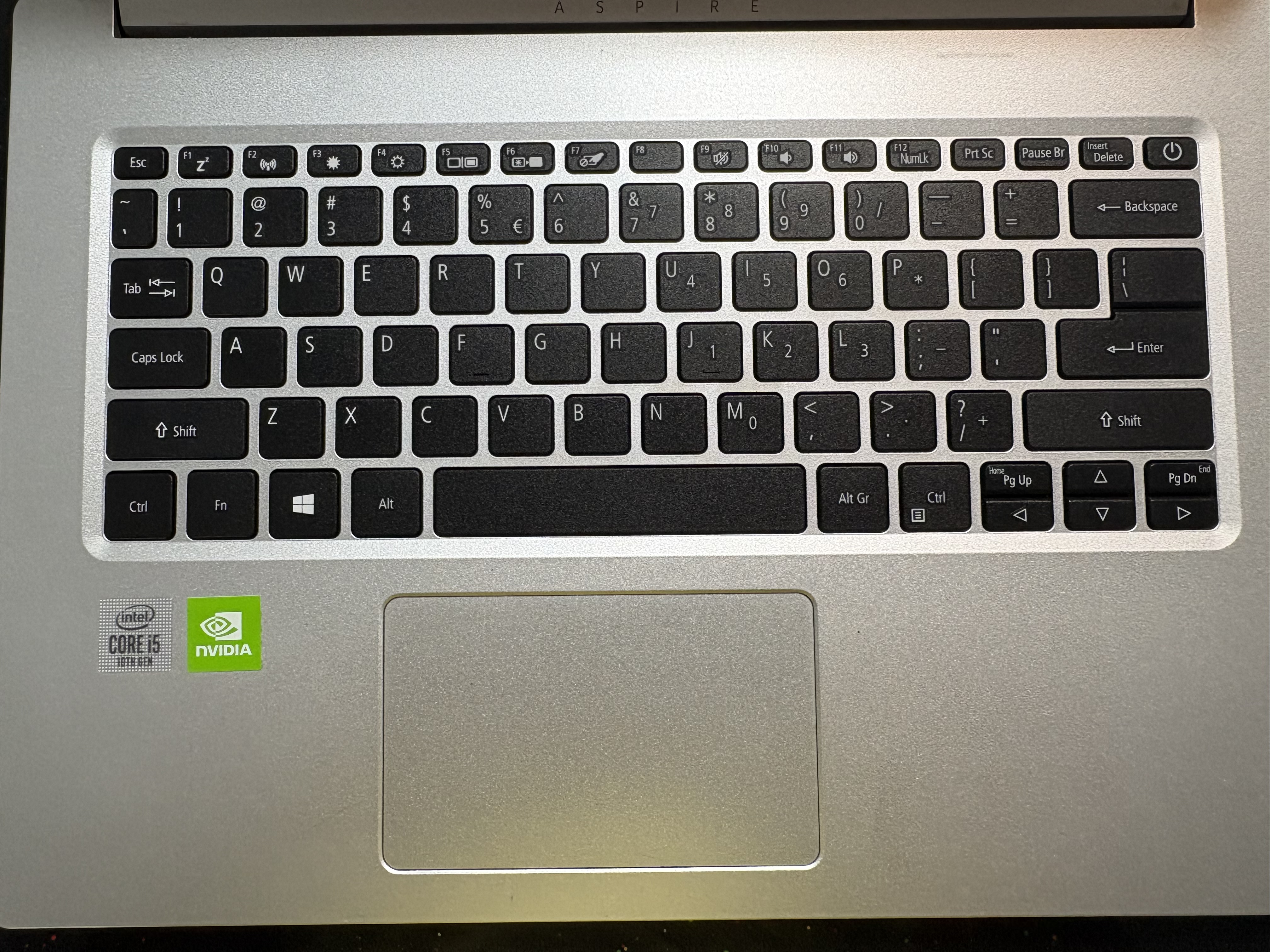 华为/联想/ThinkPad/苹果/Apple/拯救者/小米/华硕/ROG/机械革命/戴尔/微星/外星人/雷神 二手笔记本电脑 游戏本 宏碁（acer） 颜色规格以质检报告为准 实拍图
