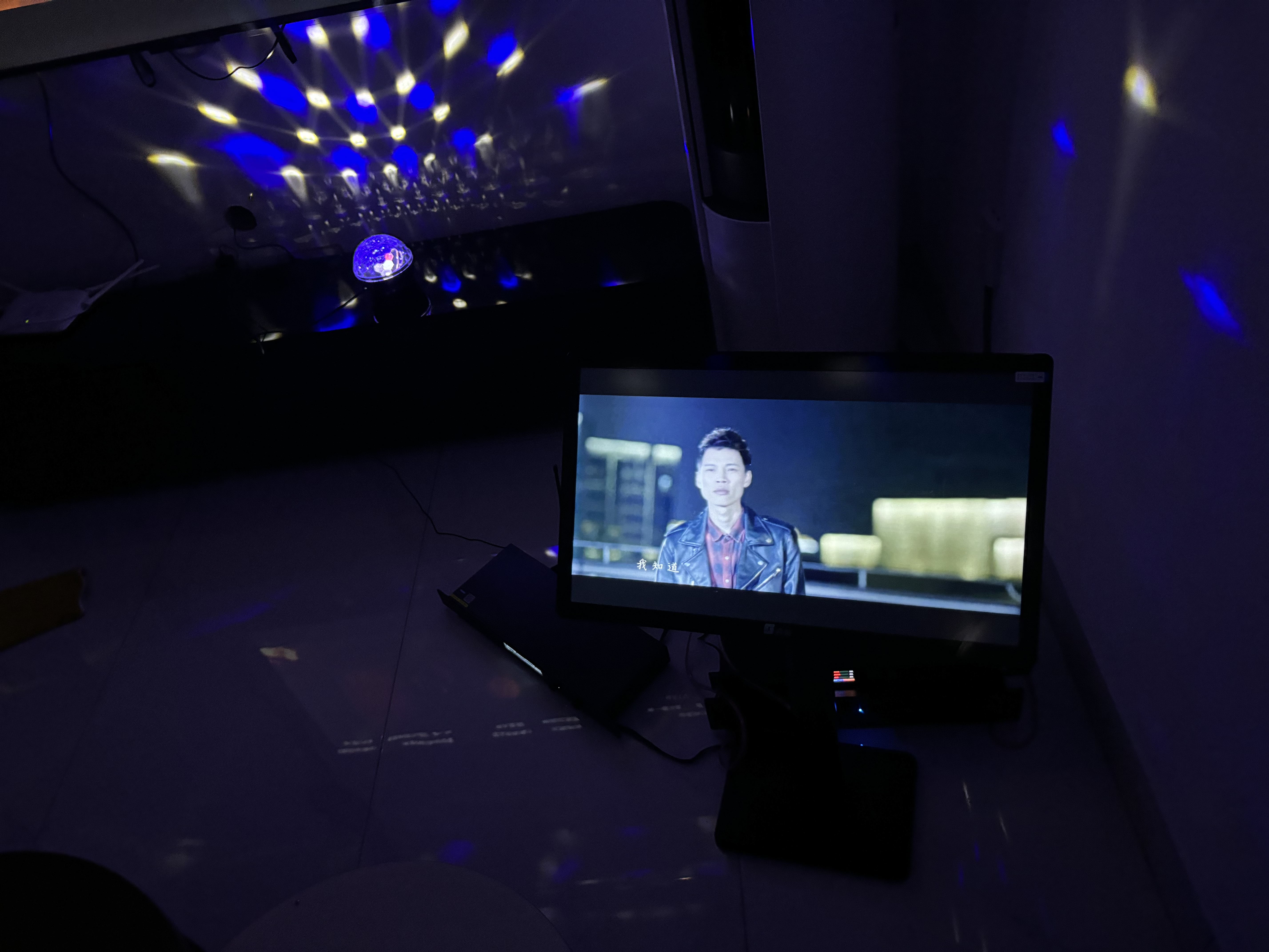 JBL MK10家庭ktv音响套装 卡拉OK点歌机一体机 家庭影院组合家用K歌专业音箱唱歌设备全套 【旗舰版】10英寸音响点歌机套装 实拍图