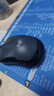 罗技（Logitech）M220 轻音鼠标 无线鼠标 办公鼠标 对称鼠标 带无线微型接收器 灰黑色 实拍图