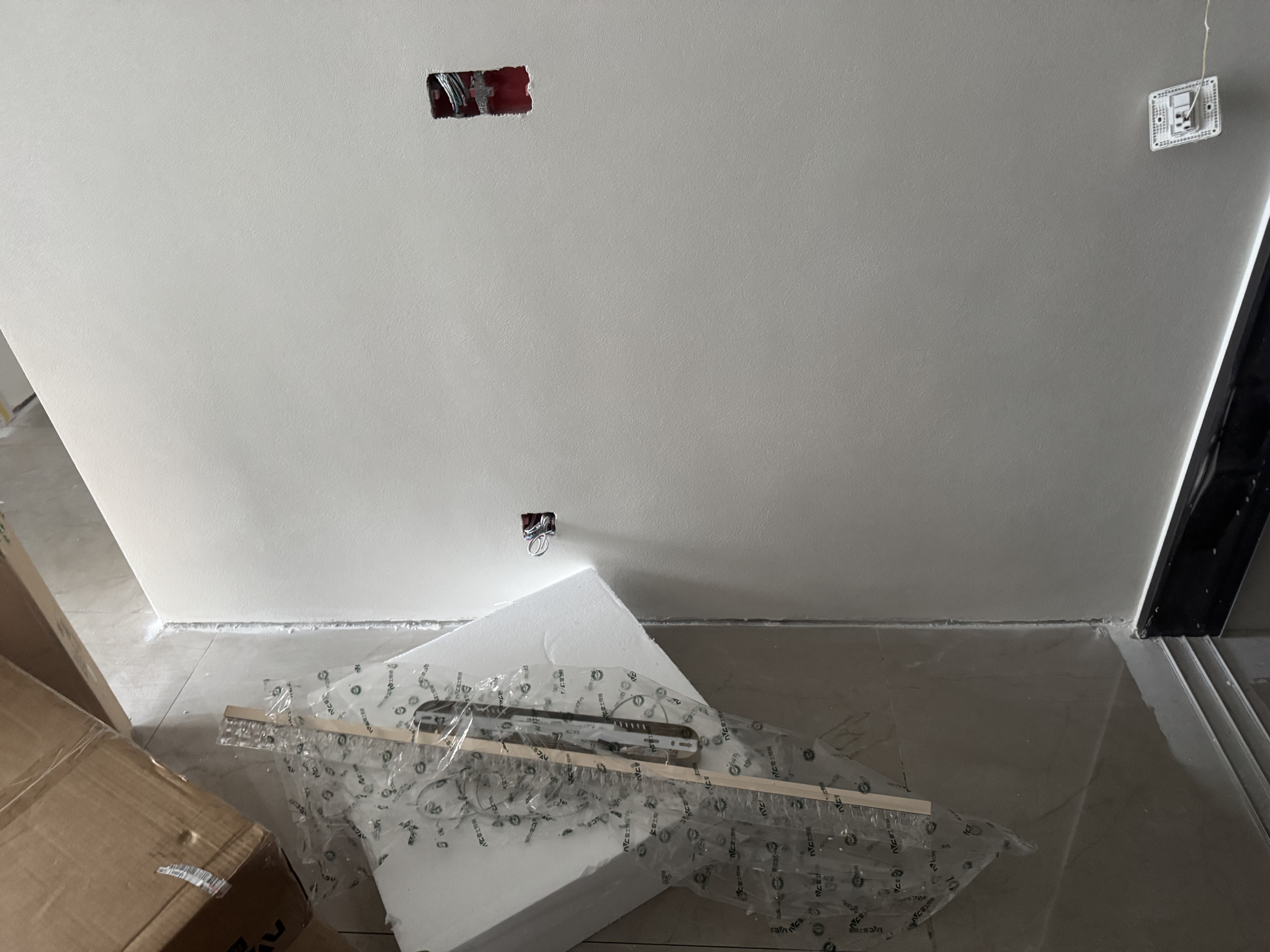 雷士（NVC）餐吊灯轻奢现代简约一字餐厅吊灯全光谱极简吧台餐厅灯具 实拍图