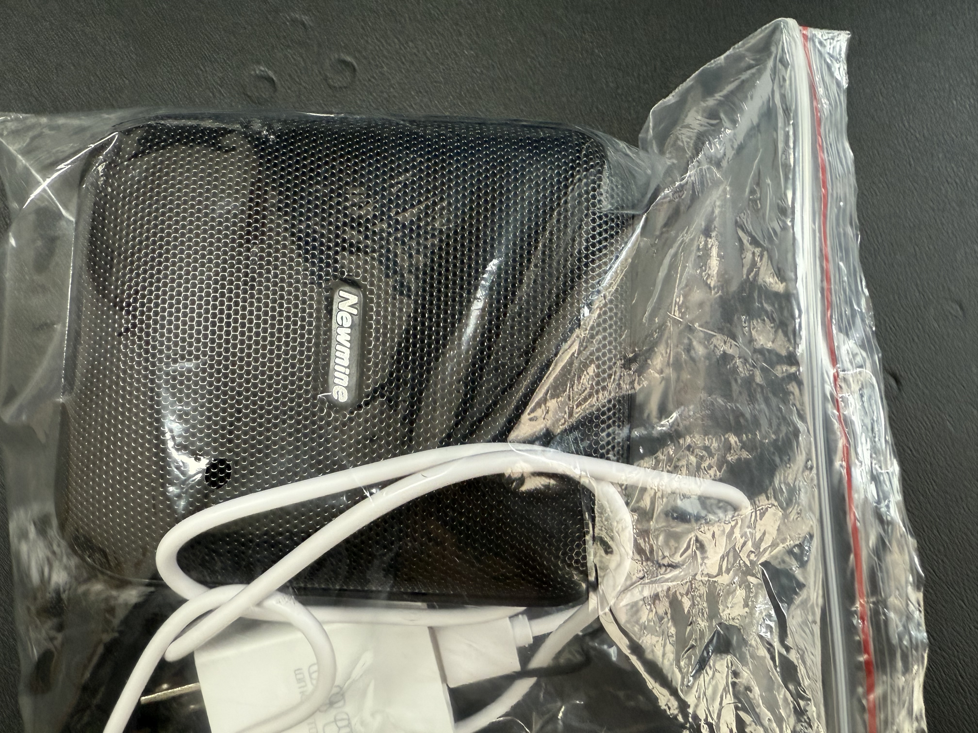纽曼U-226 Pro小蜜蜂扩音器教师教学专用无线领夹麦户外大功率导游讲解器蓝牙音箱长续航实用礼物音响 实拍图