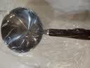 热油小锅泼油锅加厚不锈钢木柄防烫带刻度双倒流口不挂油无涂层 【木柄】第三代升级加厚款300ml 实拍图