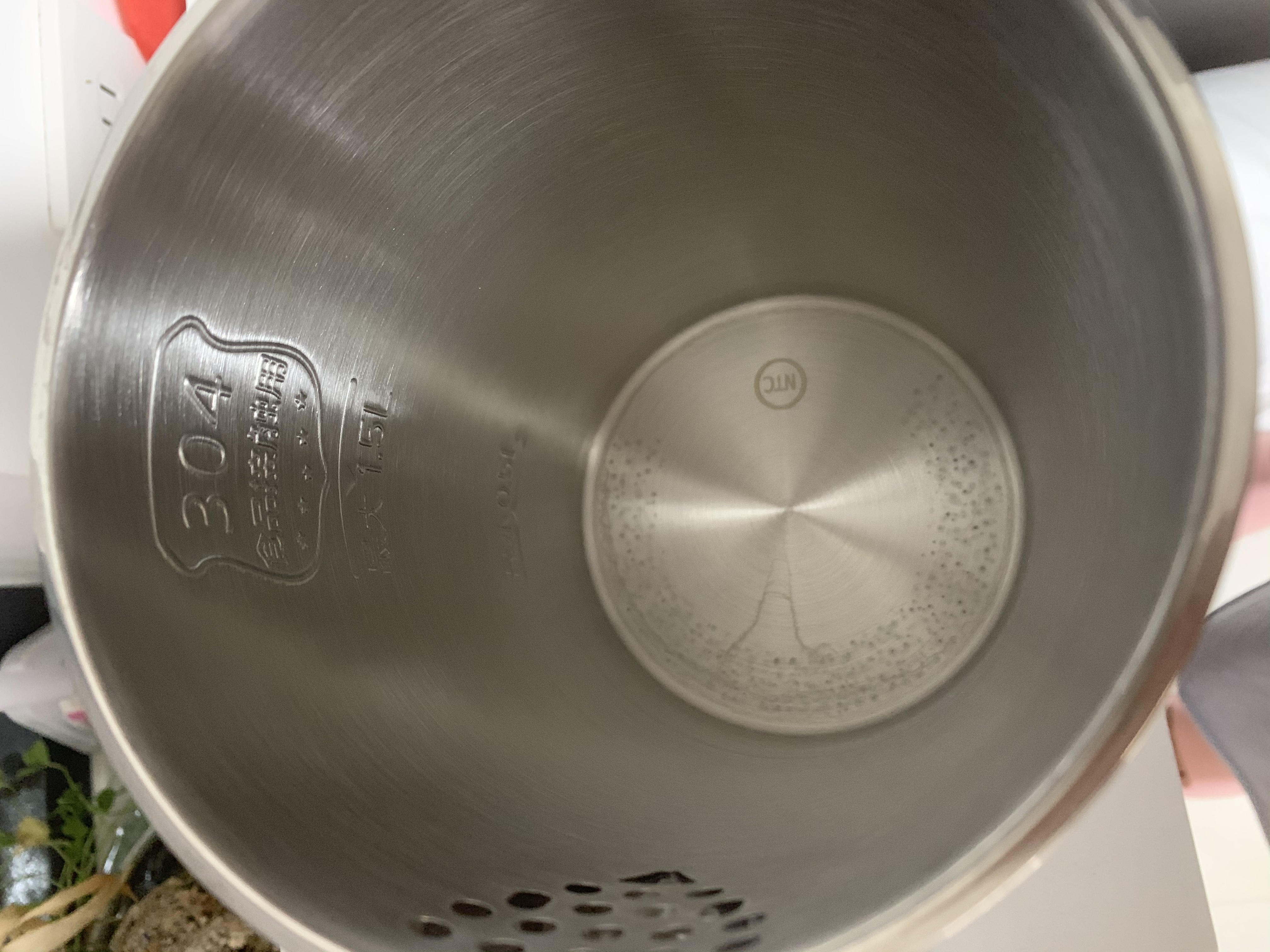 美的（Midea）电热水壶烧水壶养生自动断电冲奶一体恒温食品级304不锈钢1500W 1.5L大容量 SH15X301 实拍图