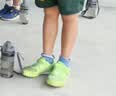 卡尔美（KELME）儿童足球鞋TF碎钉魔术贴免系带防滑耐磨球鞋 果绿  34  实拍图