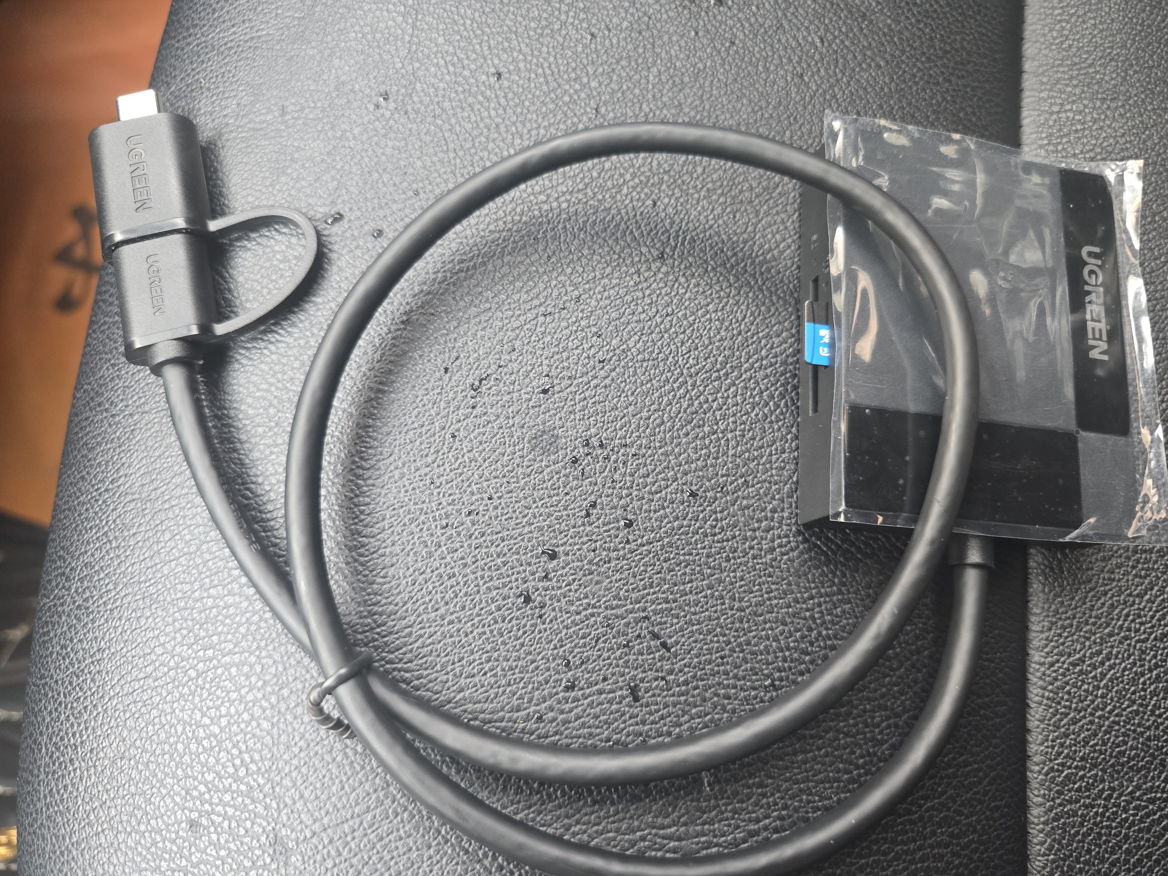 绿联USB/Type-C多功能CF读卡器3.0高速 支持CF/MS/SD/TF相机监控内存卡 适用电脑/手机/苹果17/16/iPad 实拍图