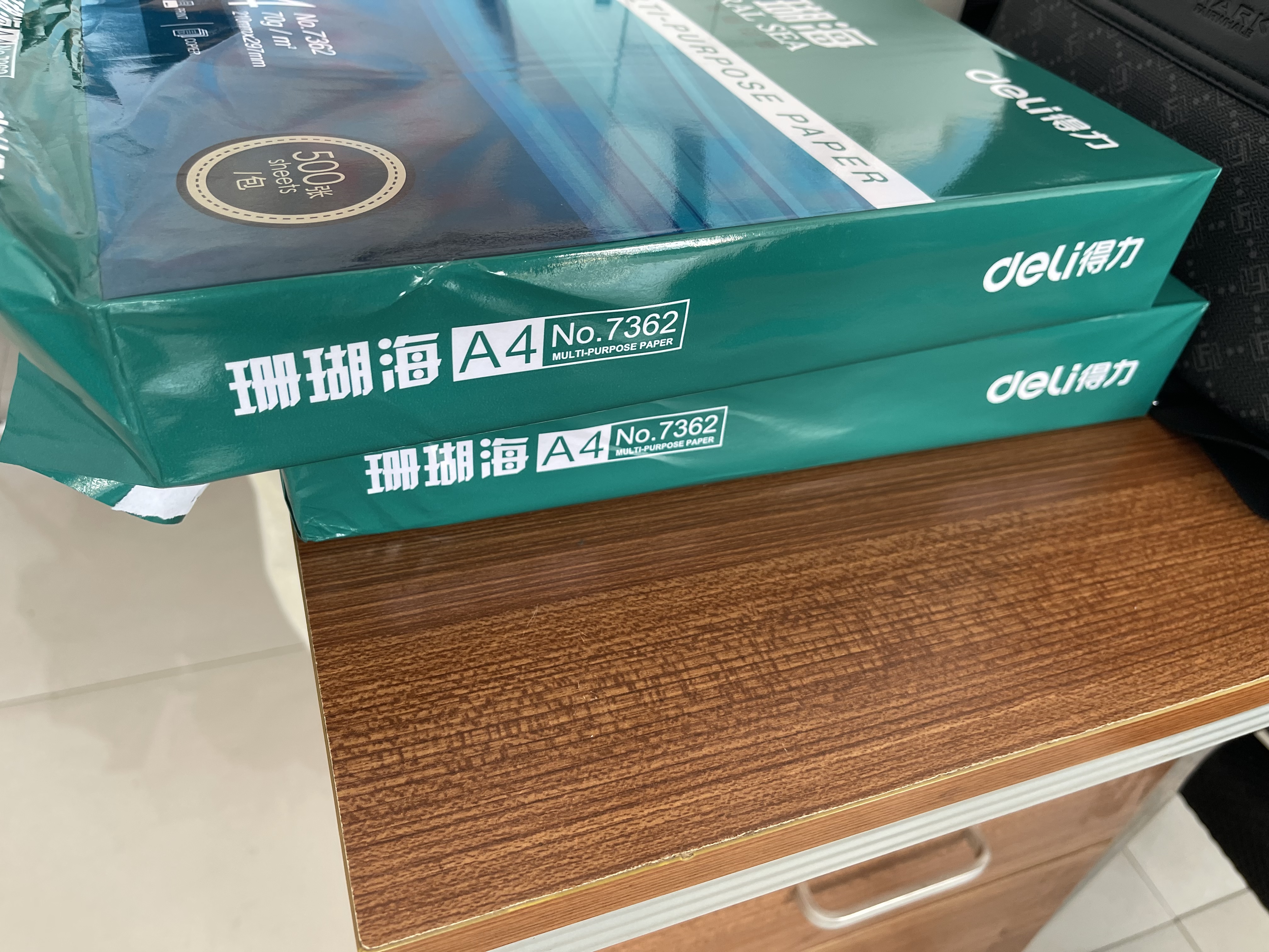 得力（deli）珊瑚海A4打印纸 70g500张*4包一箱 双面打印复印纸 整箱2000张ZF371【销冠系列】 实拍图