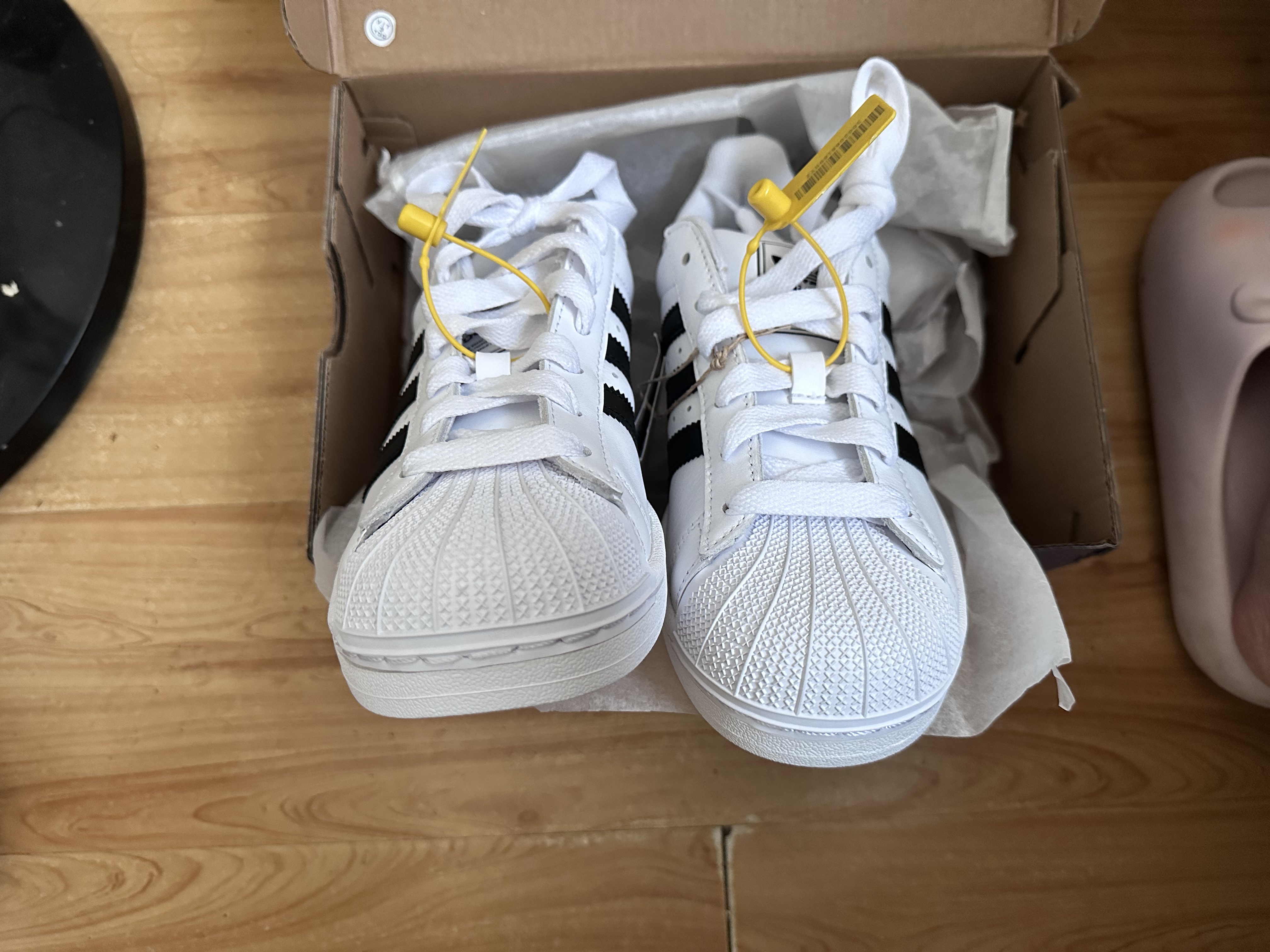 阿迪达斯adidas三叶草贝壳头SUPERSTARII男女休闲鞋 IH8659 36.5码 实拍图